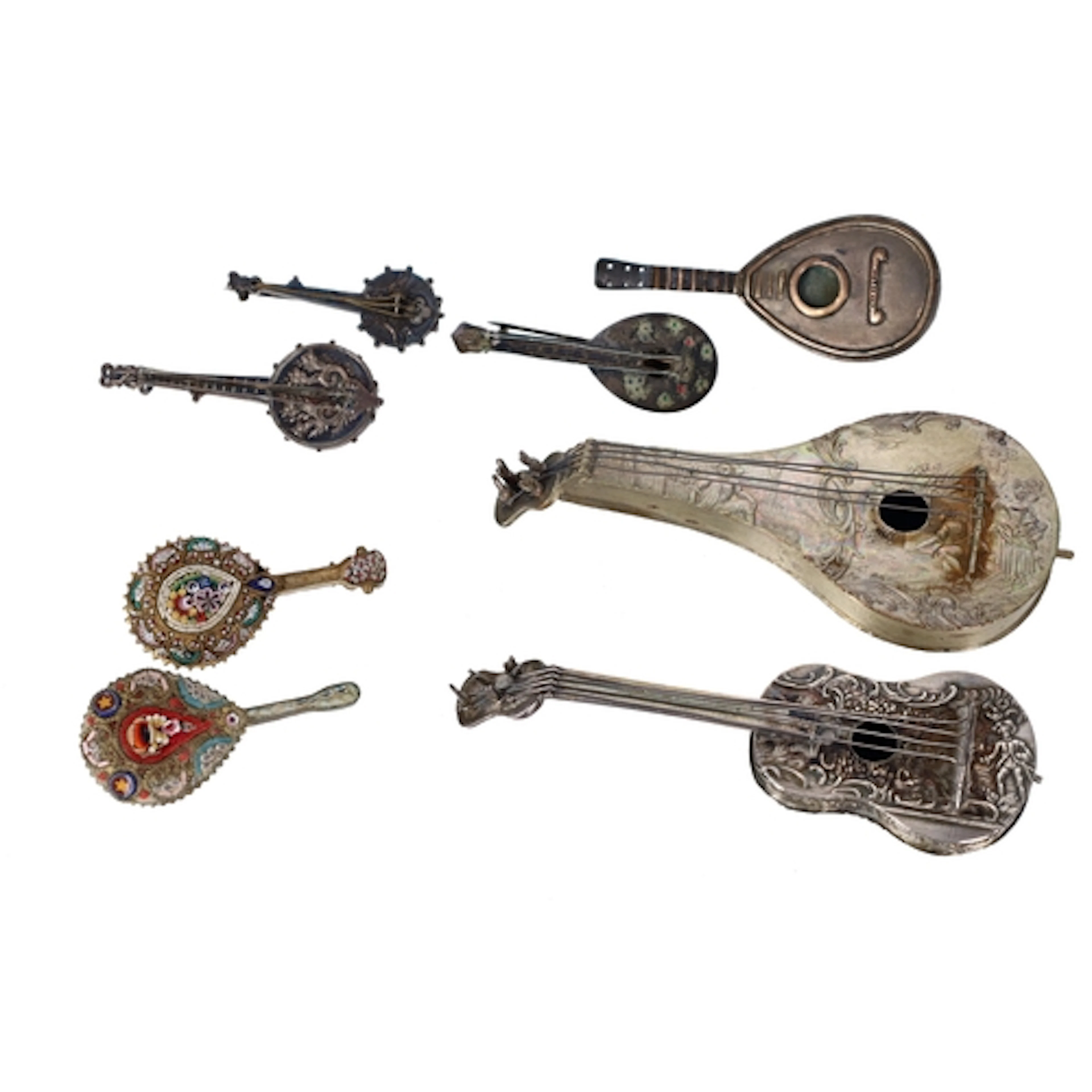 Dutch silver novelty miniature violin, the back decorated wi...