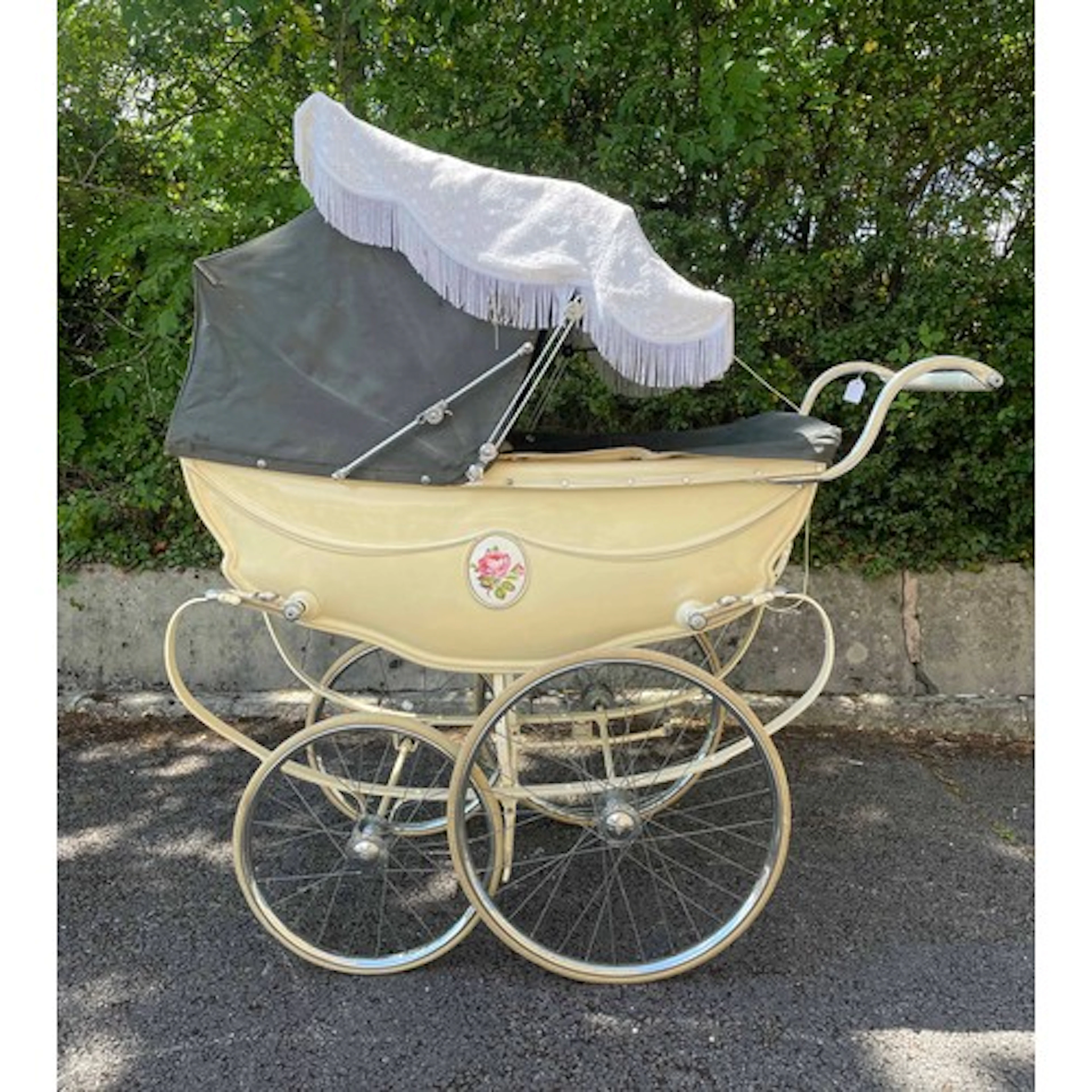 Wilson/Silver Cross 'Monaco' pram, 1960s, cream with a ceram...