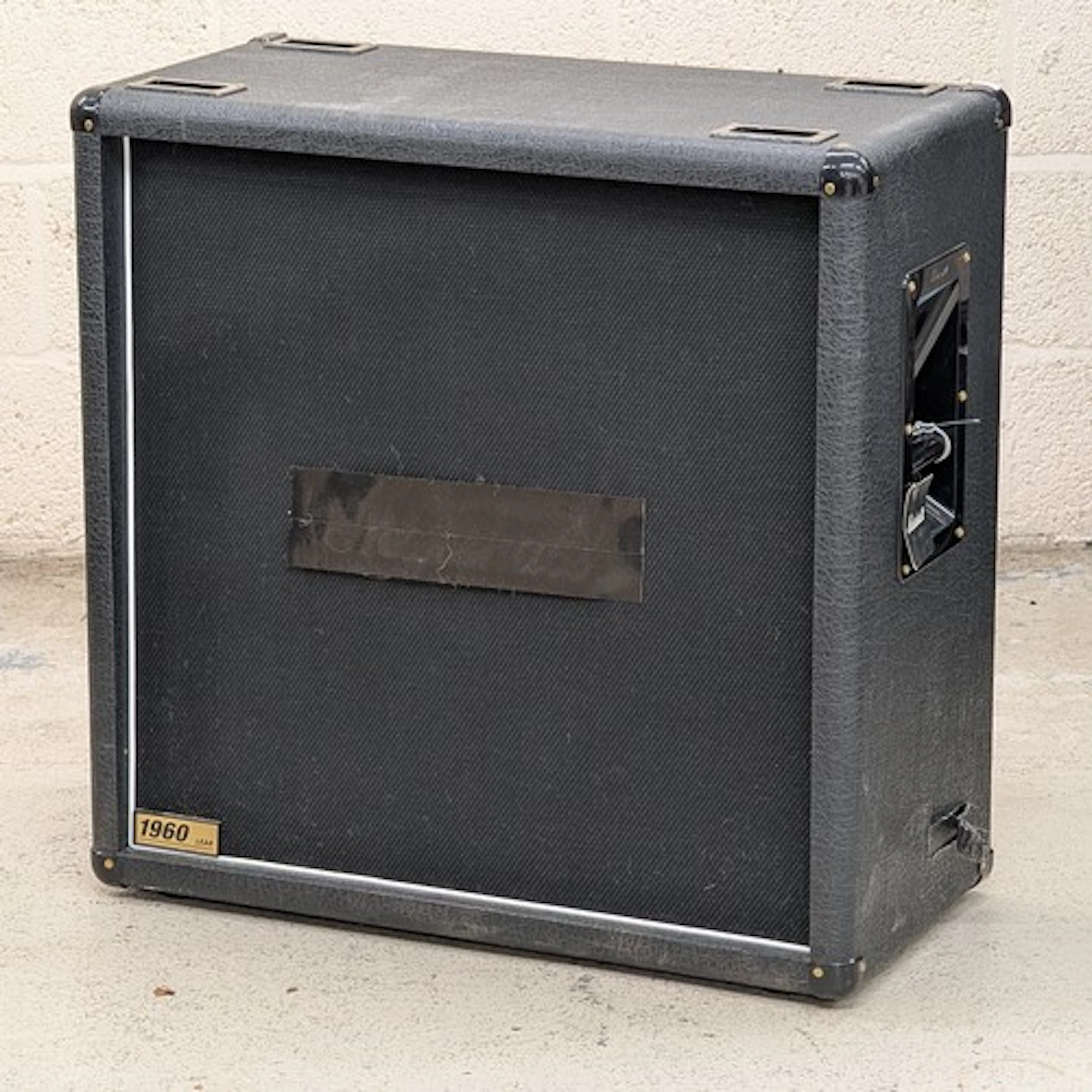 The Who interest - Marshall 1960B dummy guitar amplifier spe...