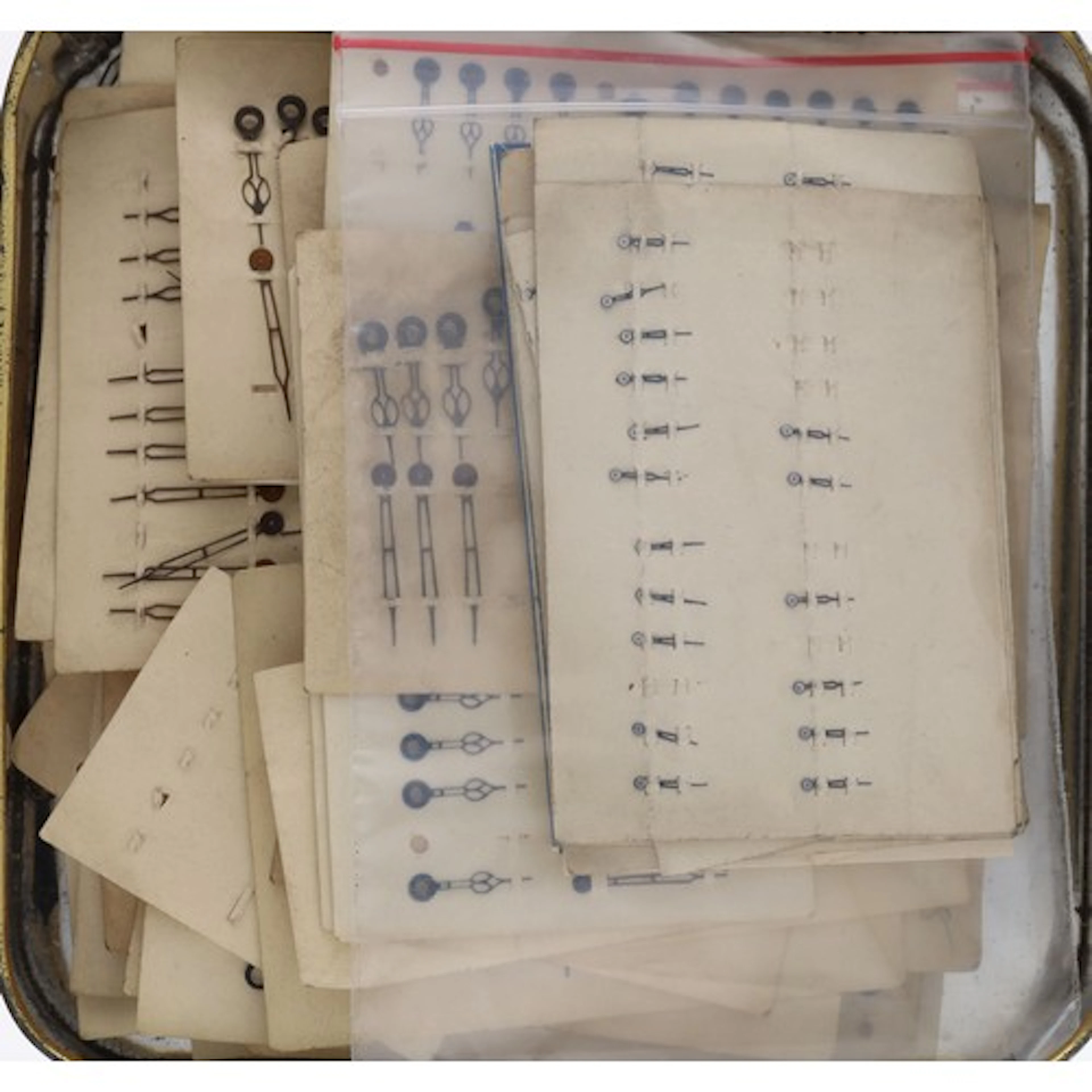 Quantity of watch hands ** From the David Read Collection...