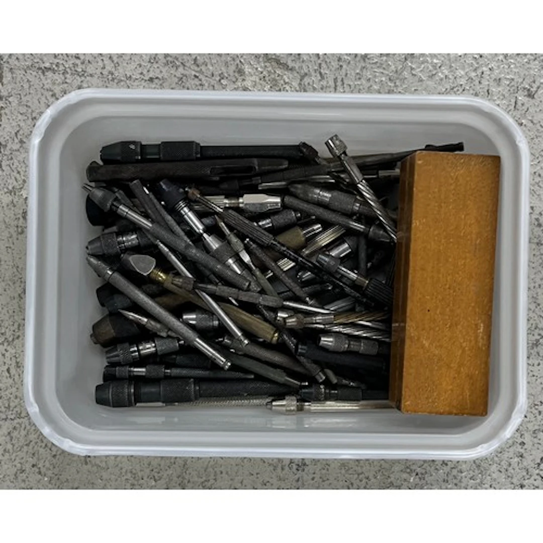 Large quantity of assorted hand vices