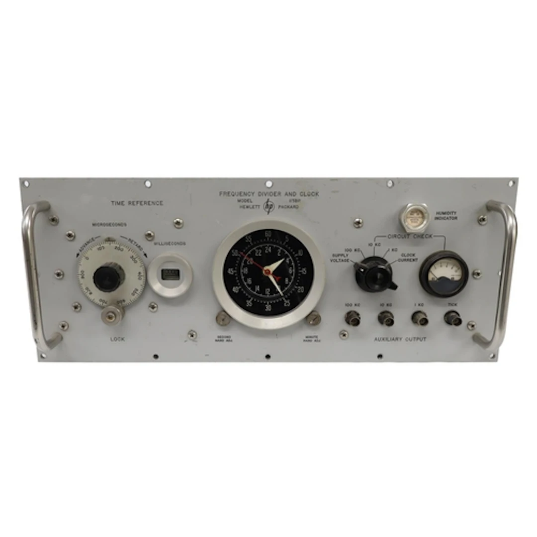 Hewlett Packard 113BR Frequency Divider and Clock, 7" high, ...