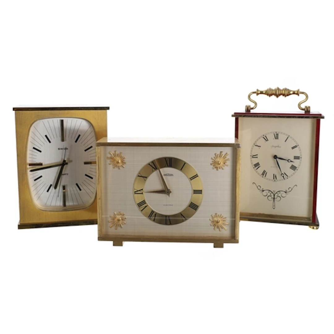 Angelus Electric mantel clock in a brushed brass case, 4" hi...