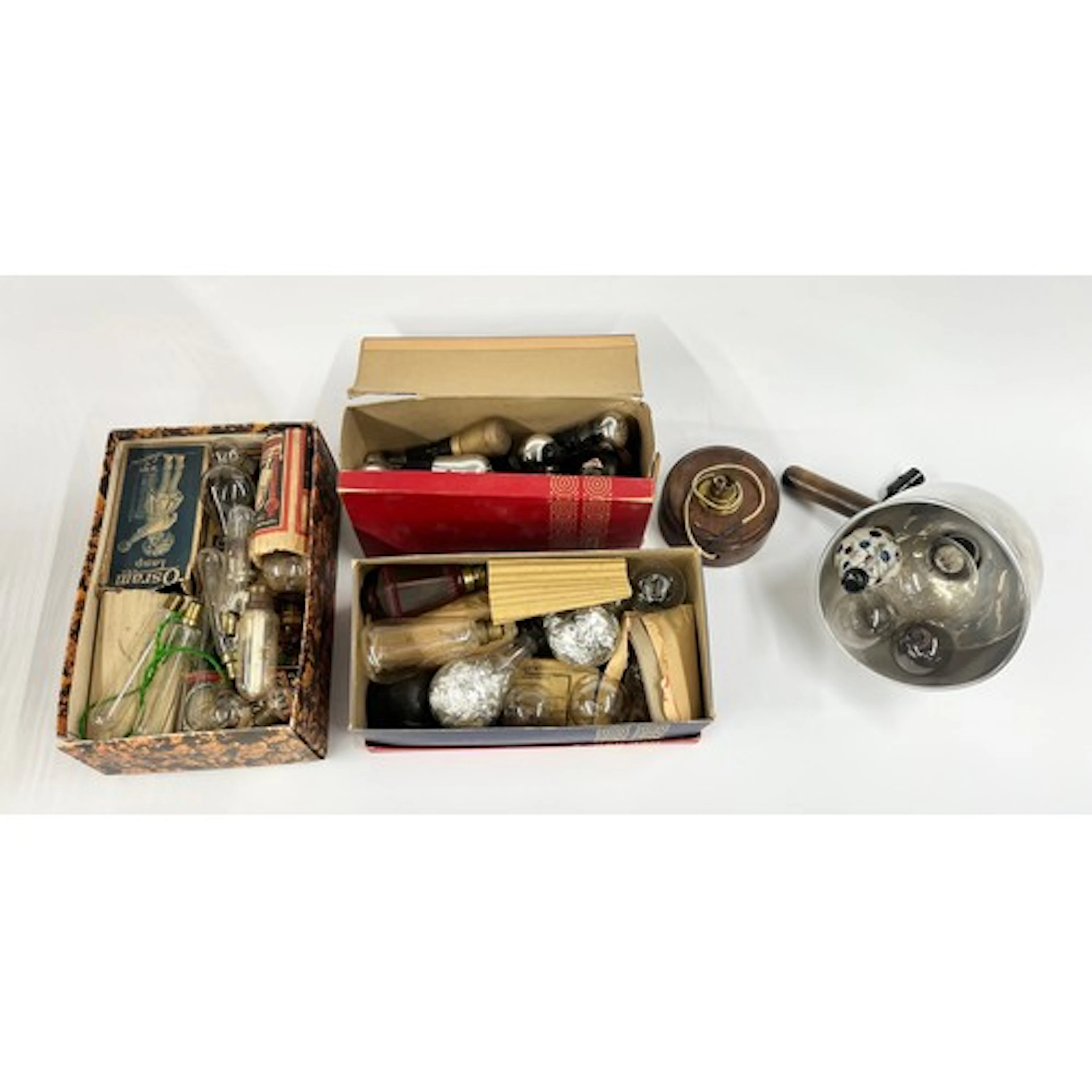 Selection of vintage filament lamps including Osram, Fenbo a...