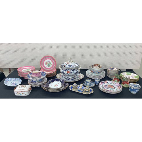 Mixed group of English pottery and porcelain; including six ...