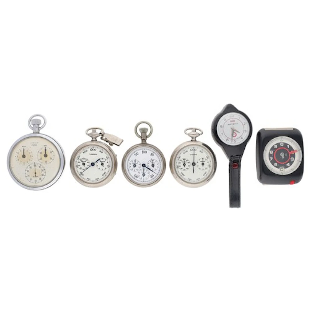 Quantity of pedometers and pocket watches to include Junghan...