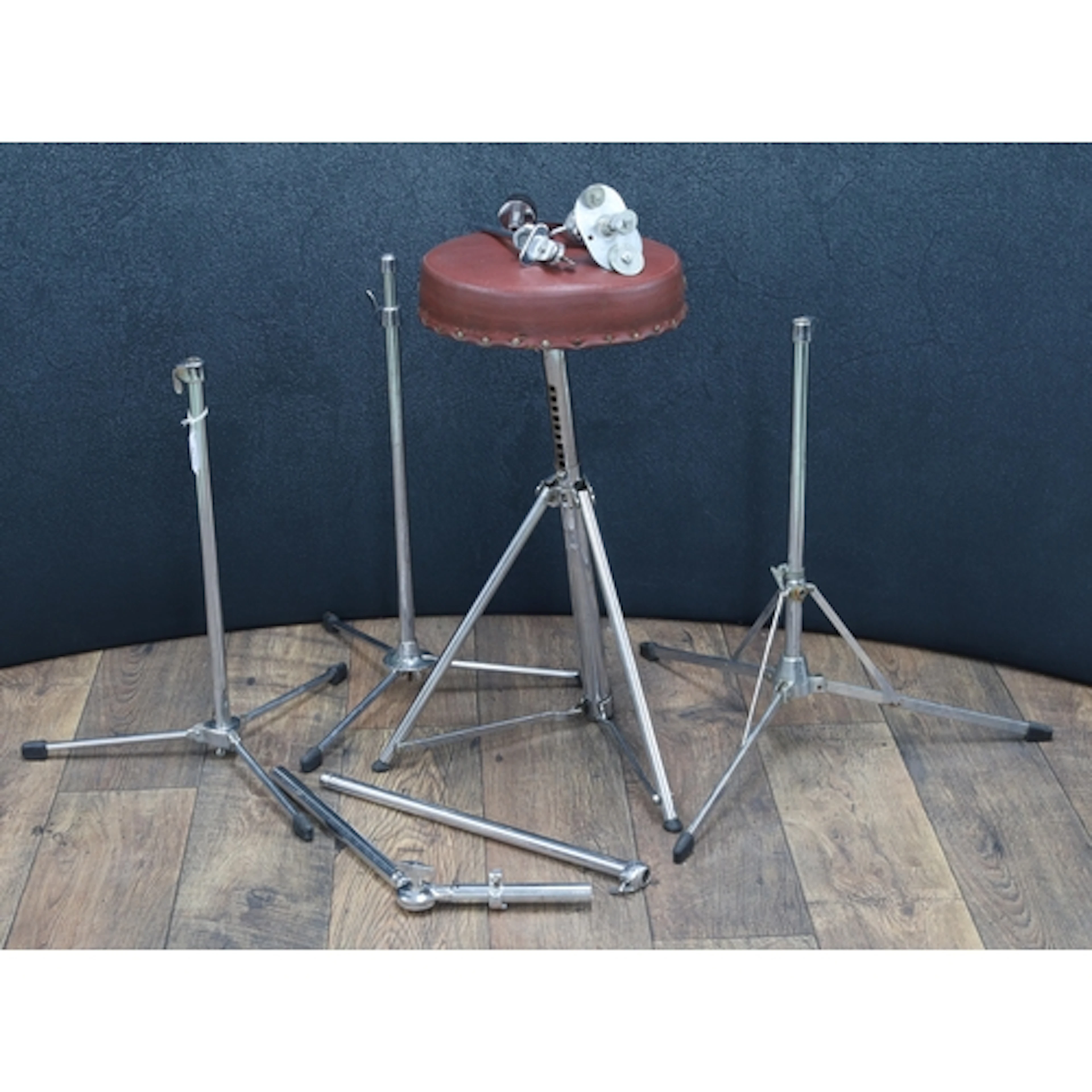 Vintage Premier 246 De Luxe drum throne, with red seat; toge...