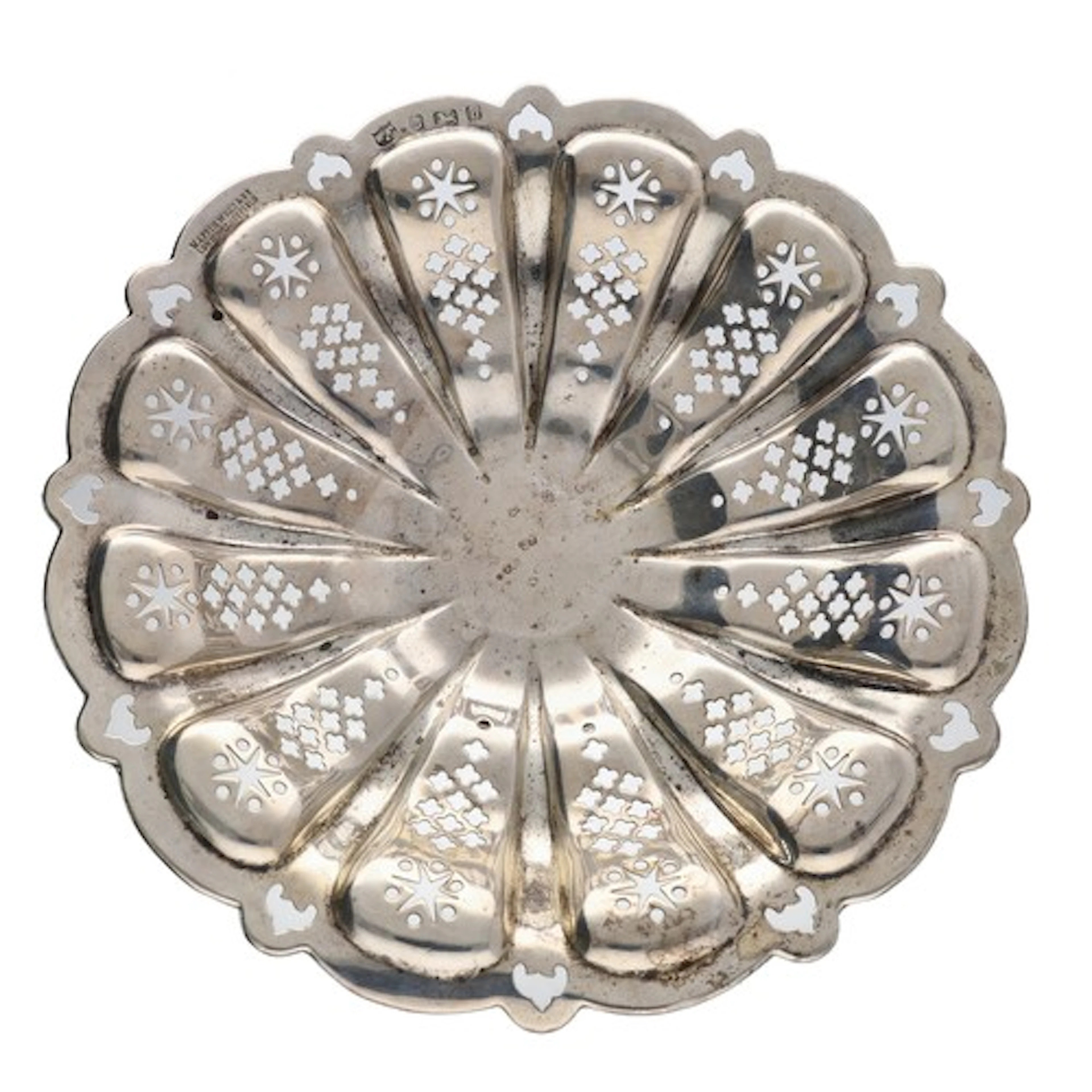 Edward VII silver comport, of lobed outline with pierced dec...