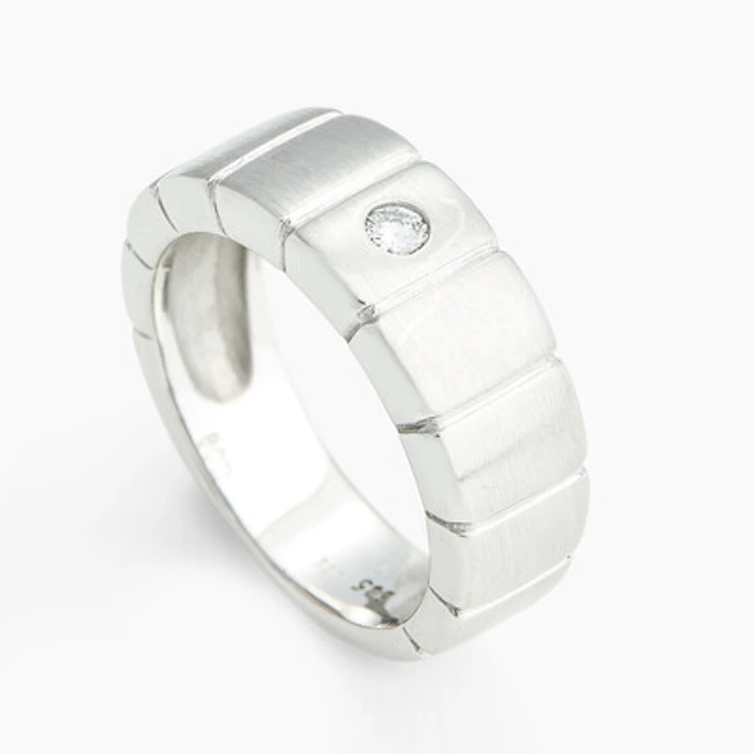 Ring med diamant