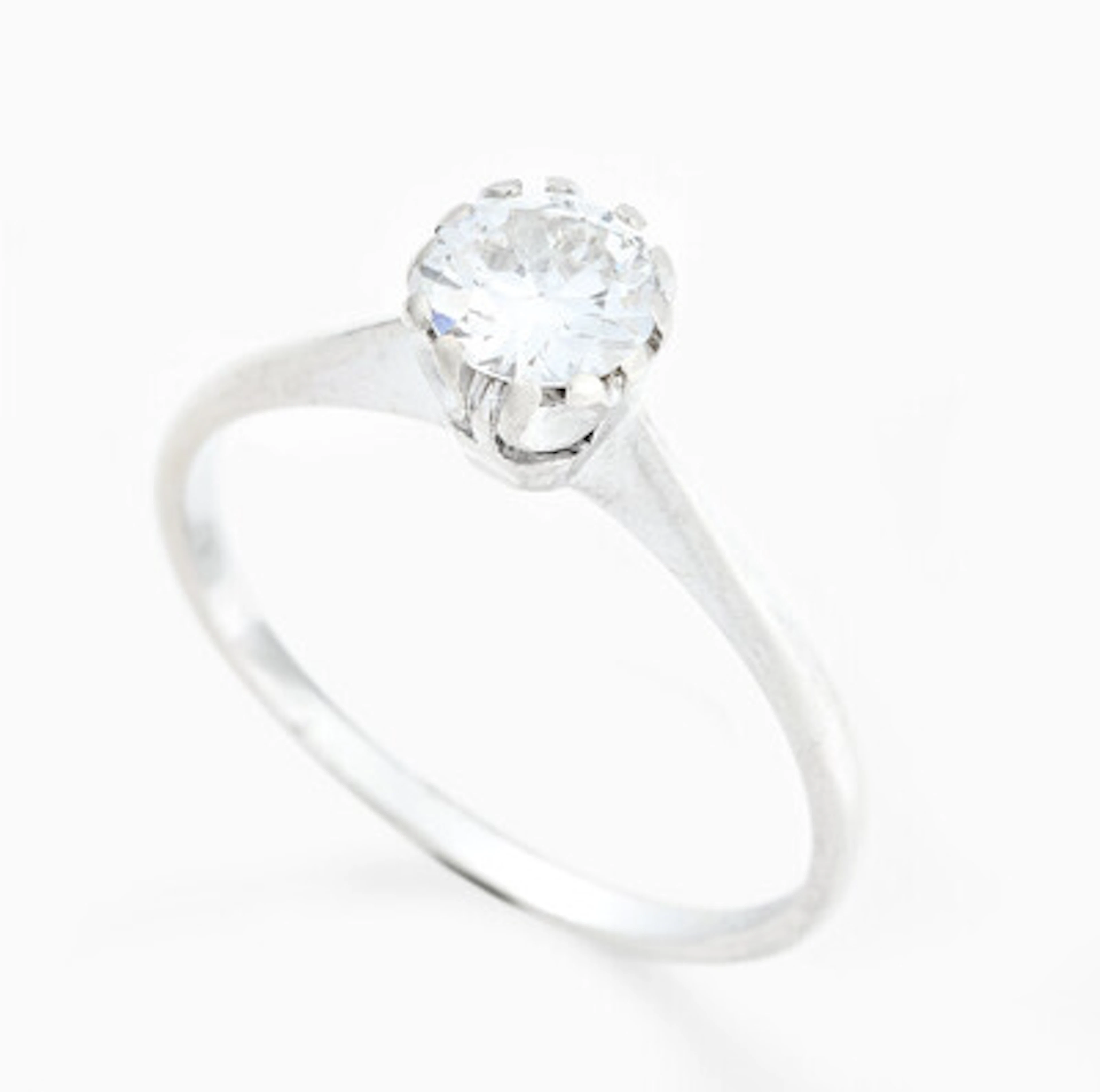Ring med en diamant