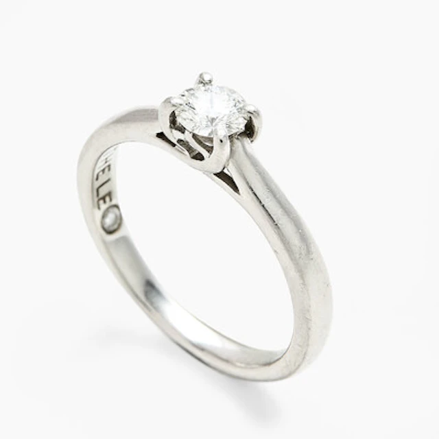 Ring med diamant
