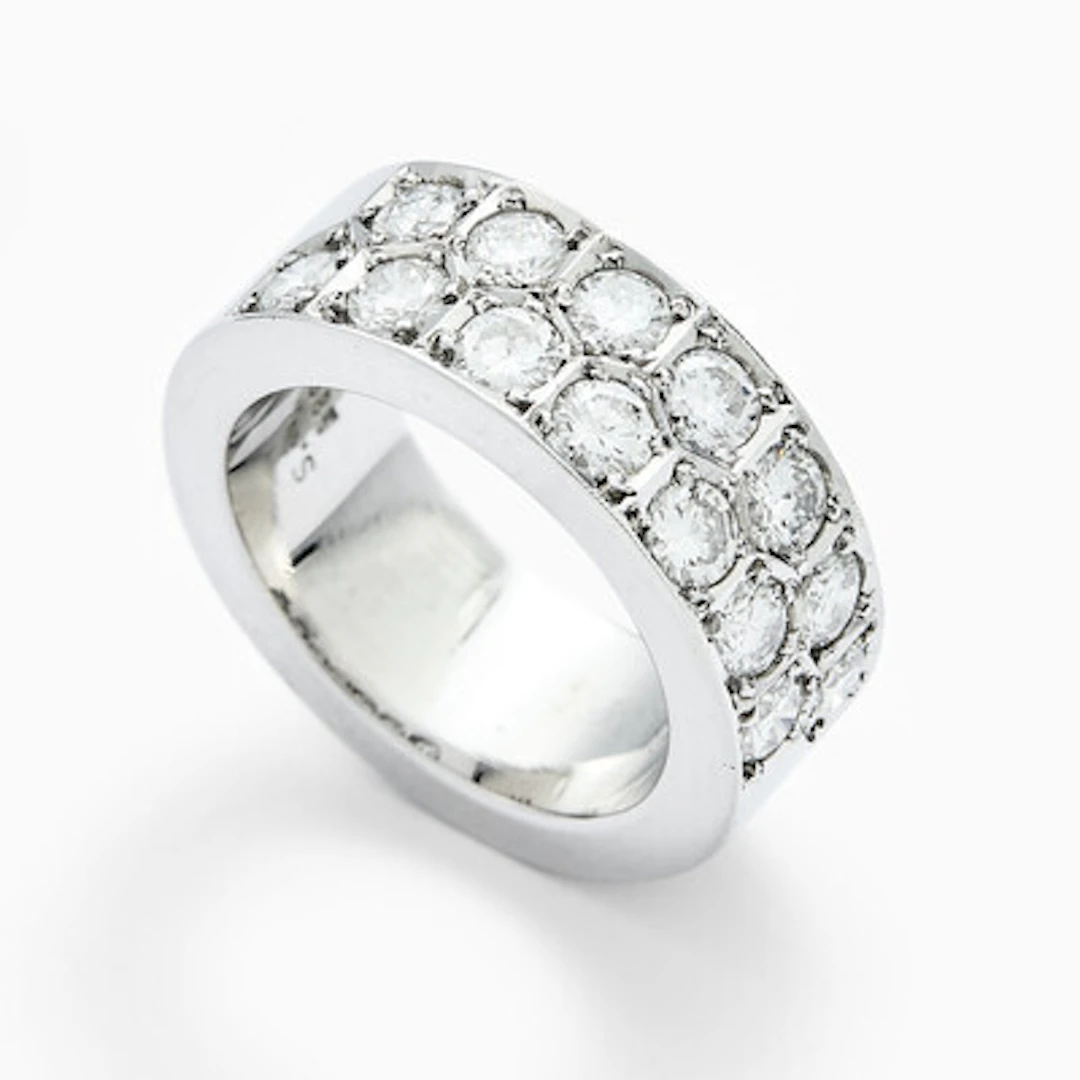 Ring med diamanter