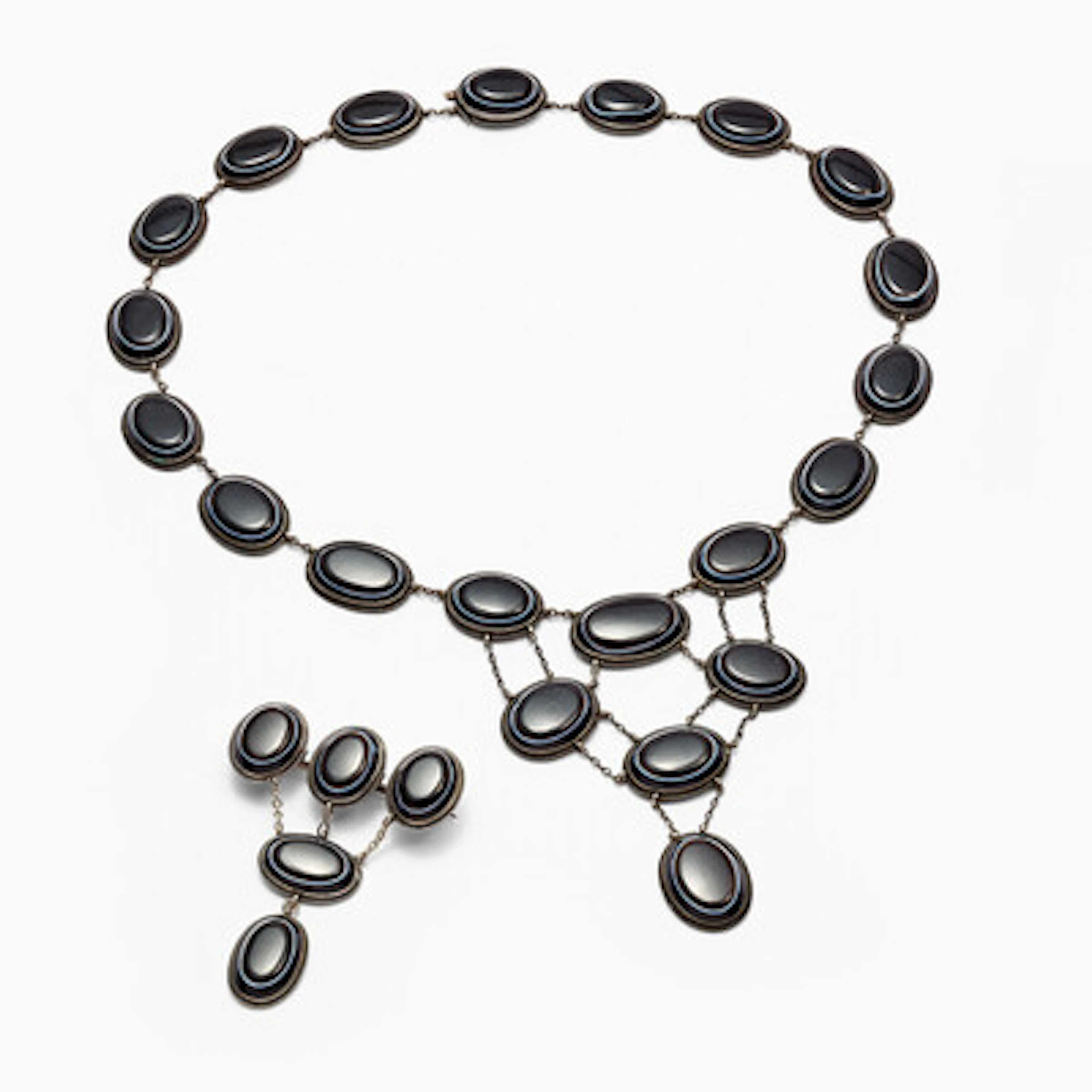 Collier og brosje med agat