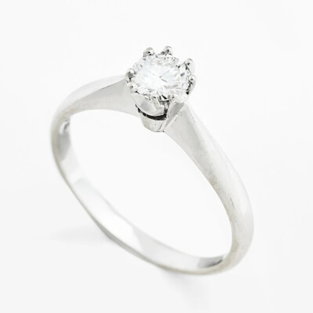 Ring med diamant