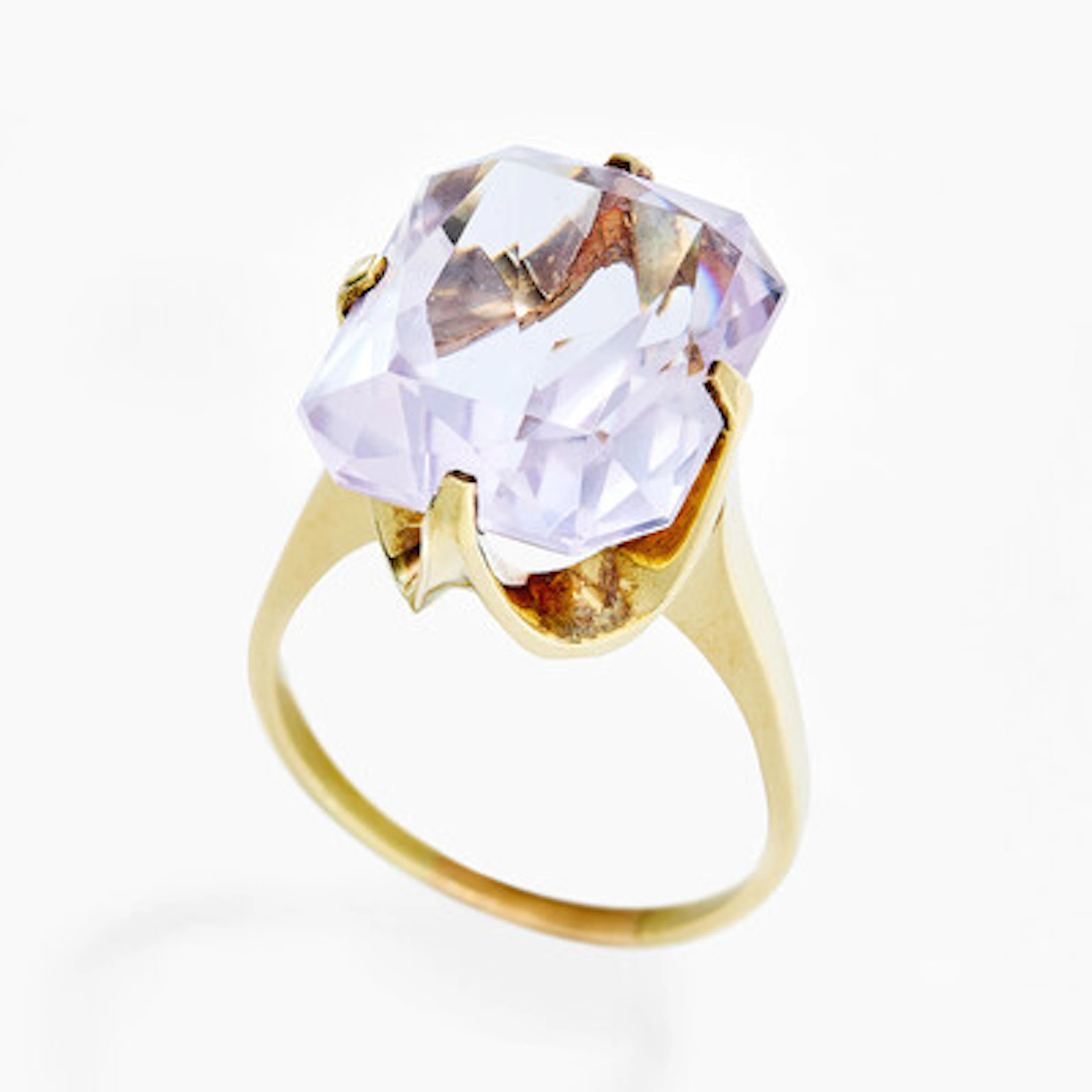 Ring med en rosa ametyst