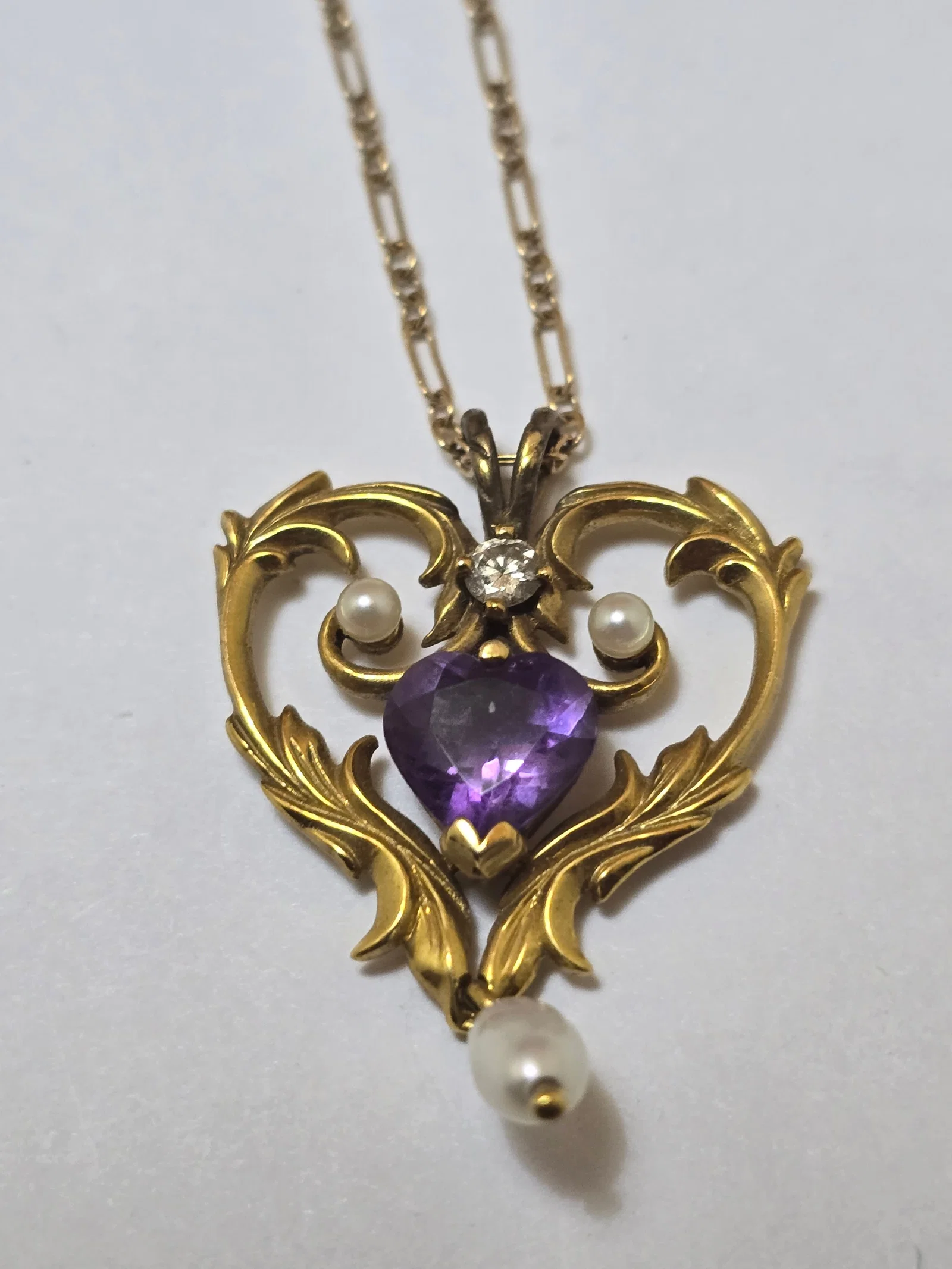14kt Yellow Gold Lavaliere, with Pendant Impressed 585, Heart Shaped