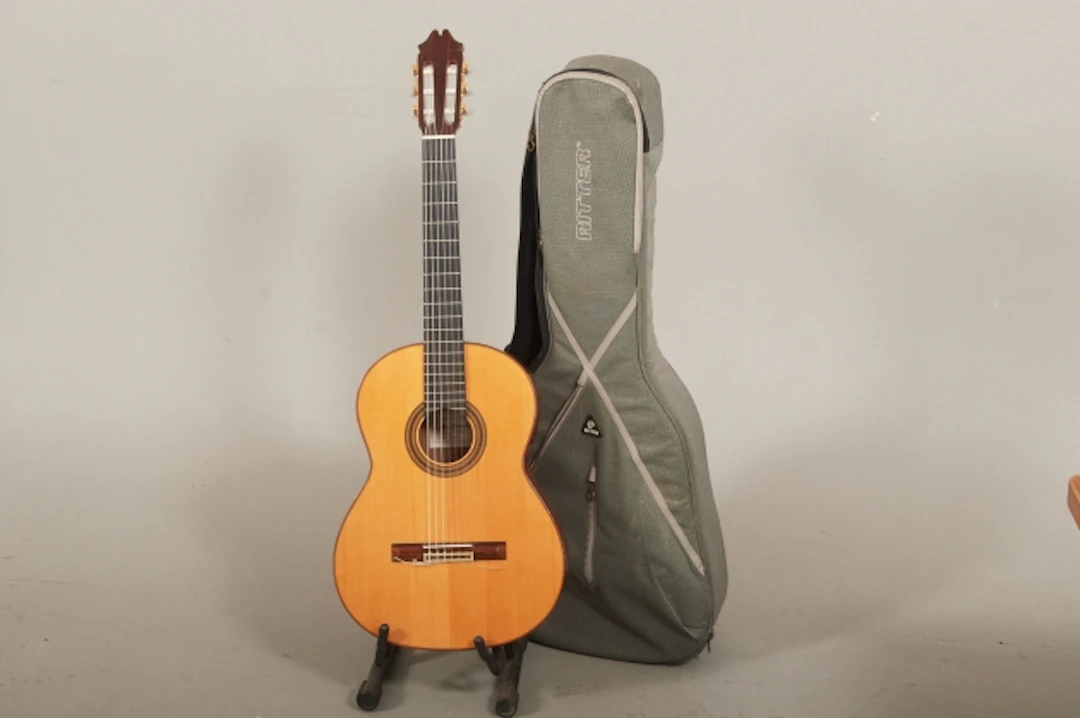 Akustisk gitarr, Juan Hernandez