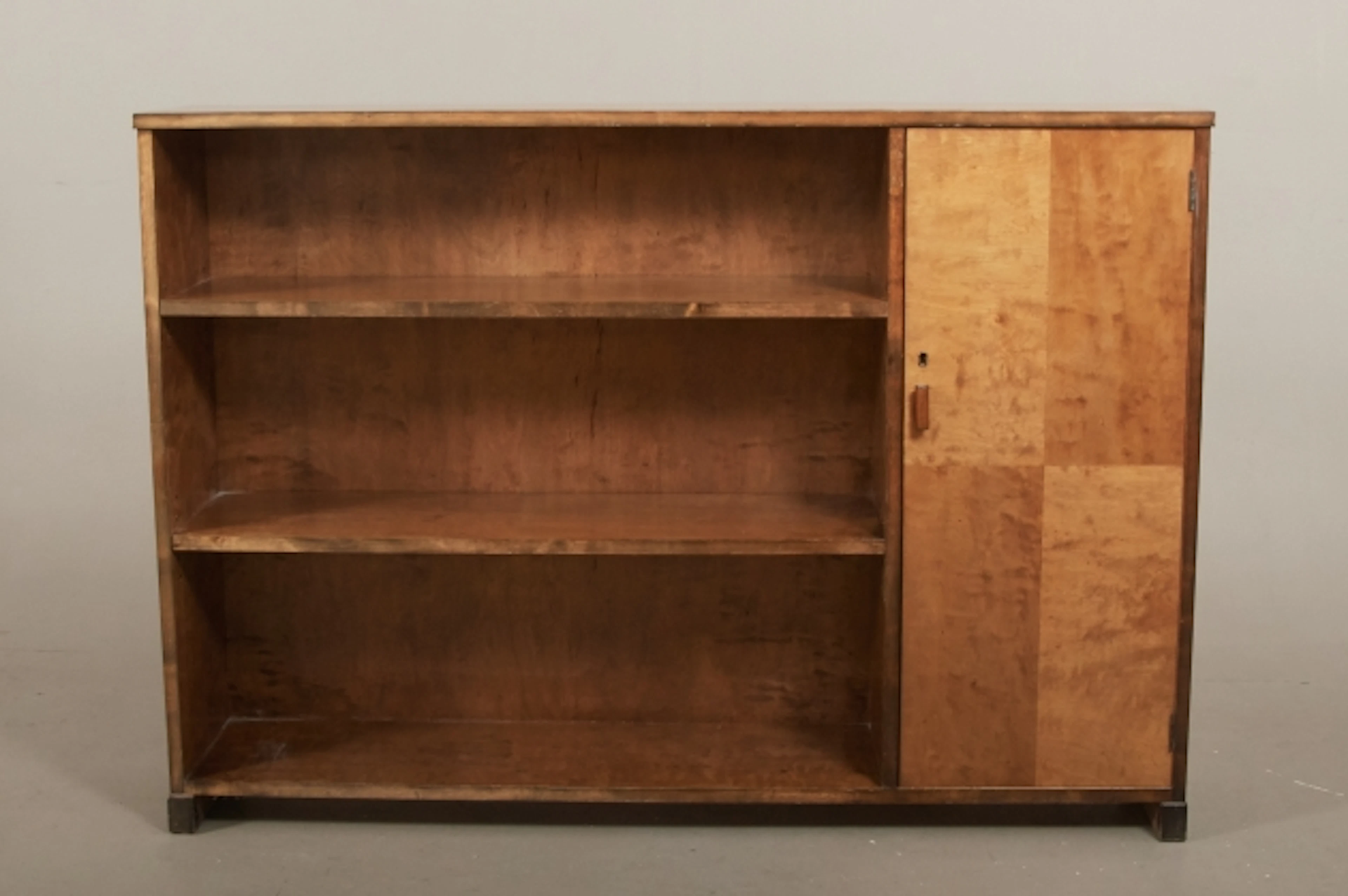 Bokhylla/sideboard, Swedish Modern