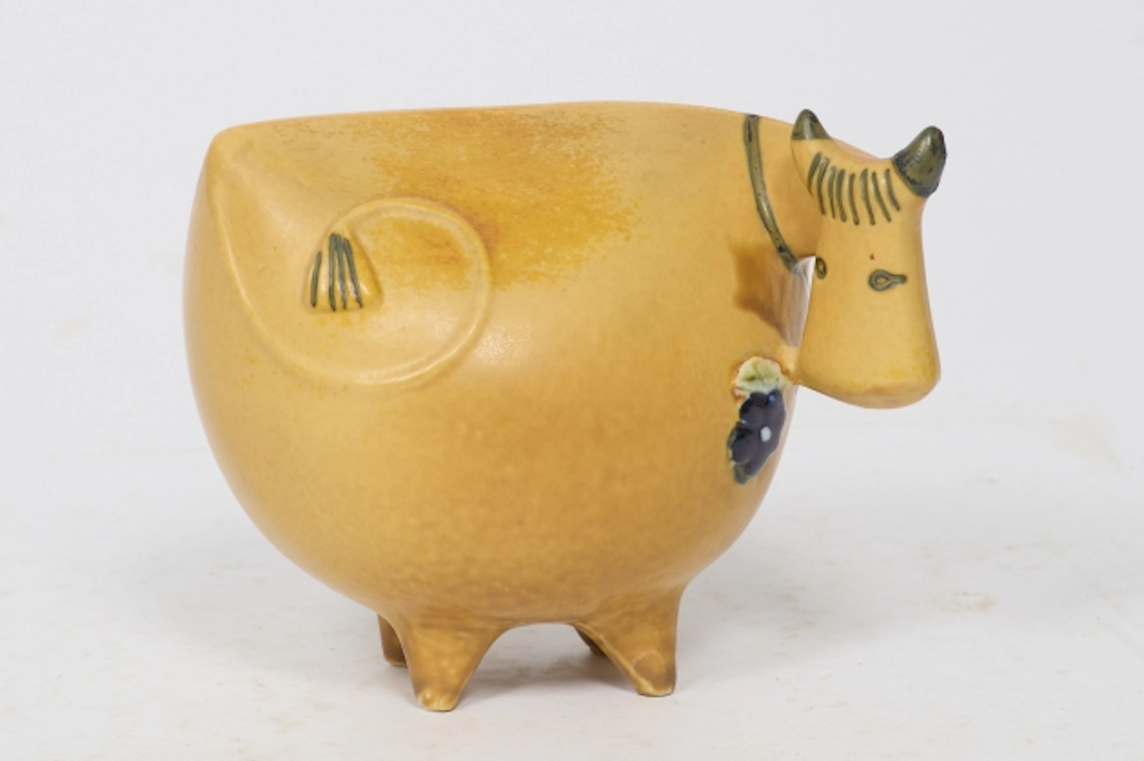 Figurin, "Ko", Lisa Larsson