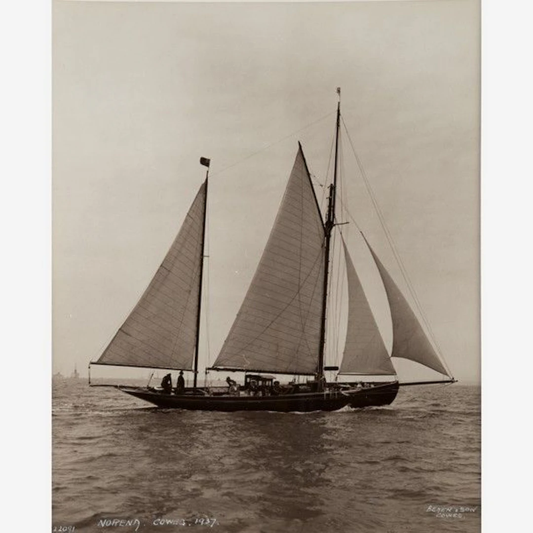 Early silver gelatin photographic print by Beken of Cowes – Yacht