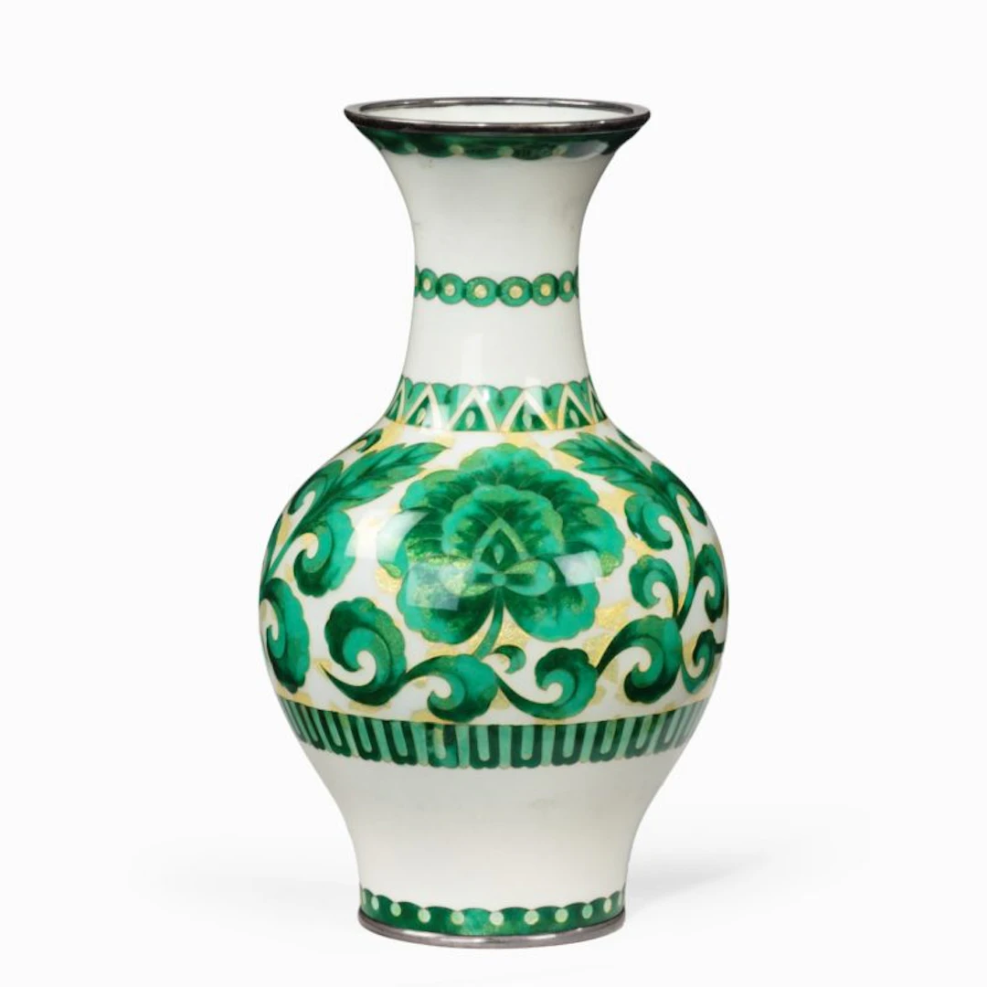 A striking Cloisonné enamel vase with gold and green gin-bari decoration
