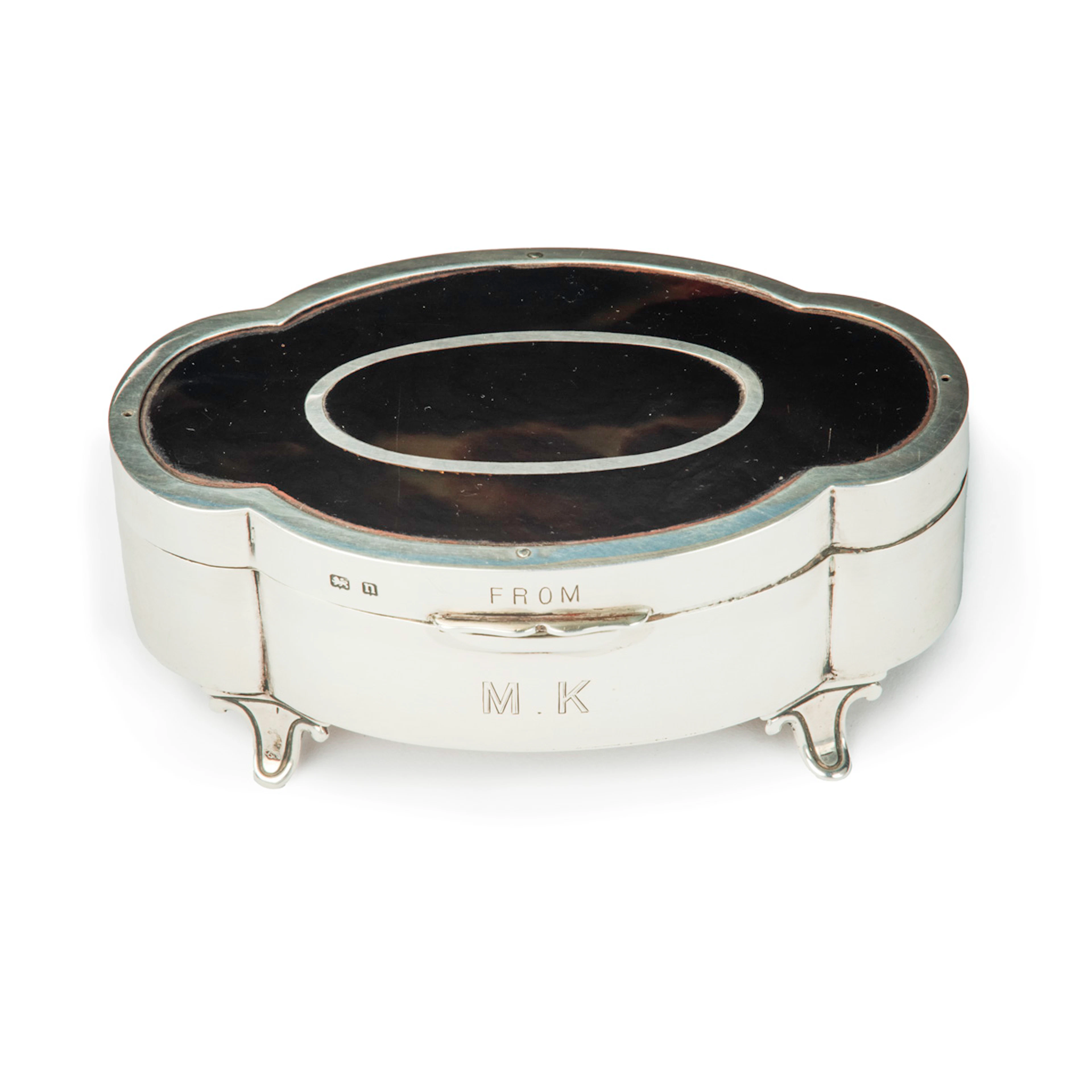 A small lobed oval tortoiseshell piqué patch pot by Mappin and Webb