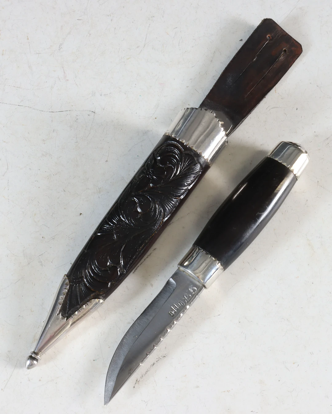Slirekniv med sølvholker, G. Kleppe.