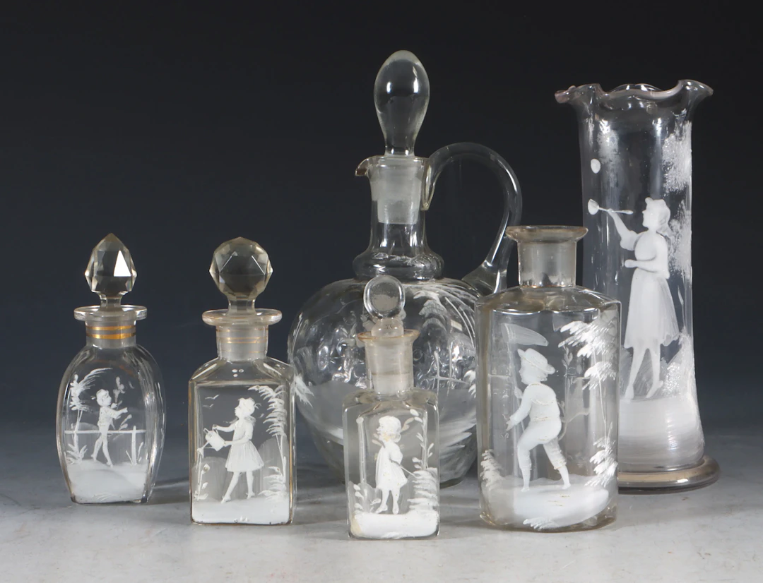 6 div. i glass, Mary Gregory.