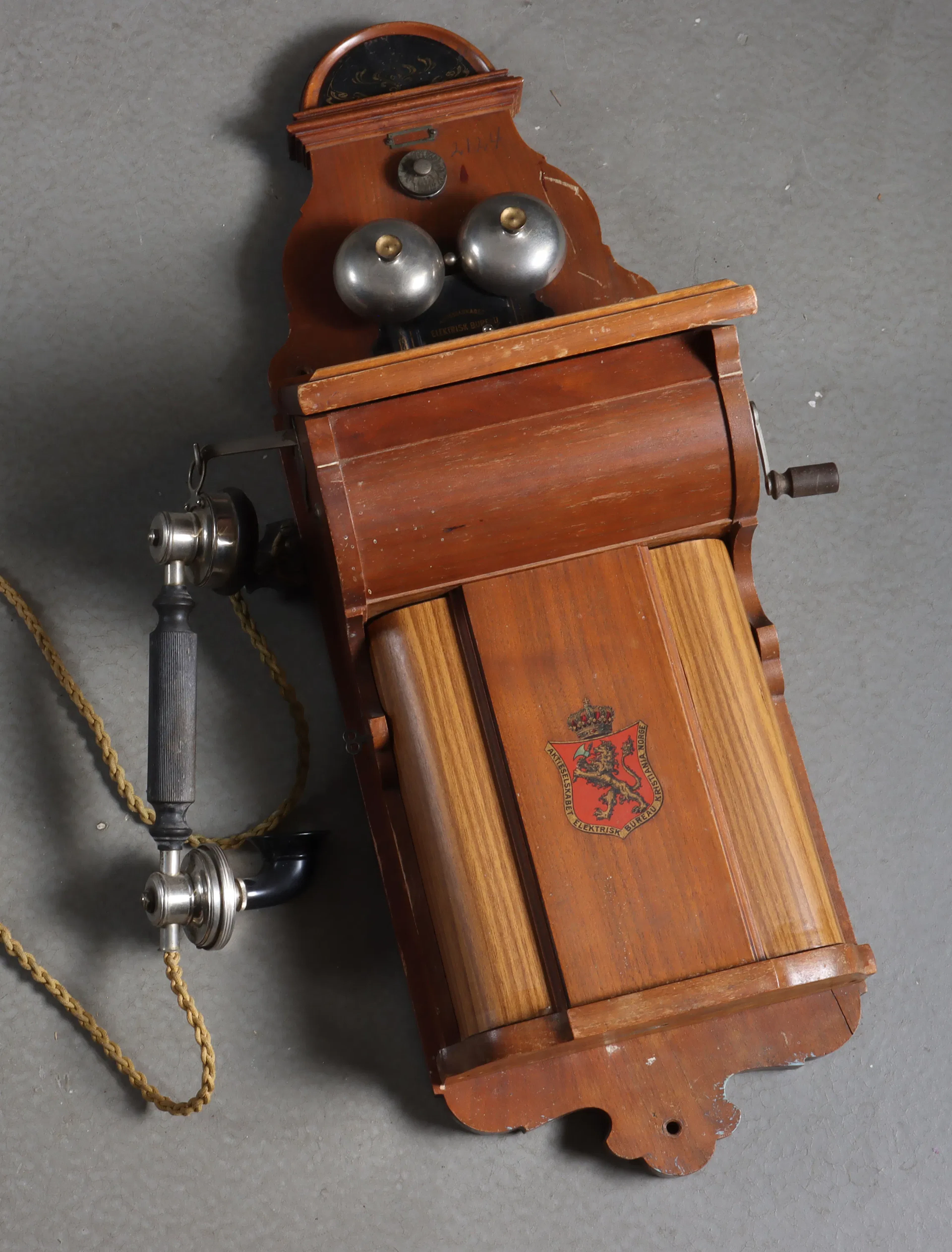 Veggtelefon, Elektrisk Bureau.