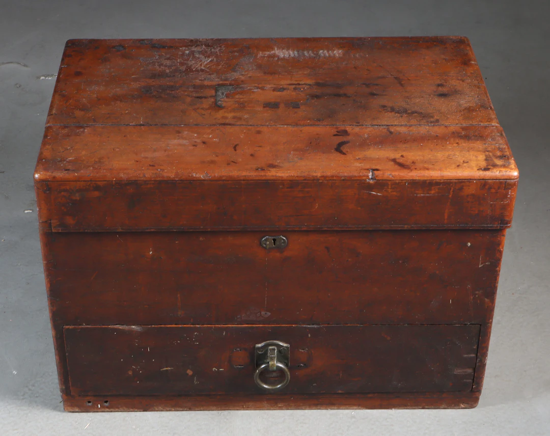 Medisinkasse til skip, 18/1900 t.
