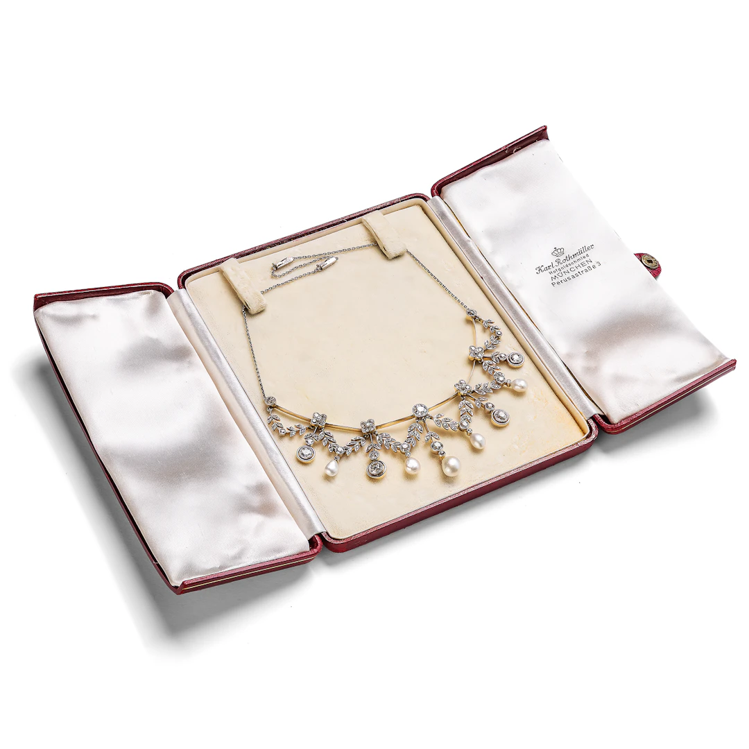 Elegant Belle Époque Necklace with Natural Pearls and Diamonds, c. 1910