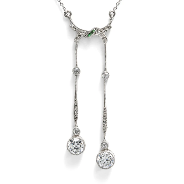 Elegant "Lavalliere" Necklace with Diamonds and Emeralds in Platinum, ca. 1925