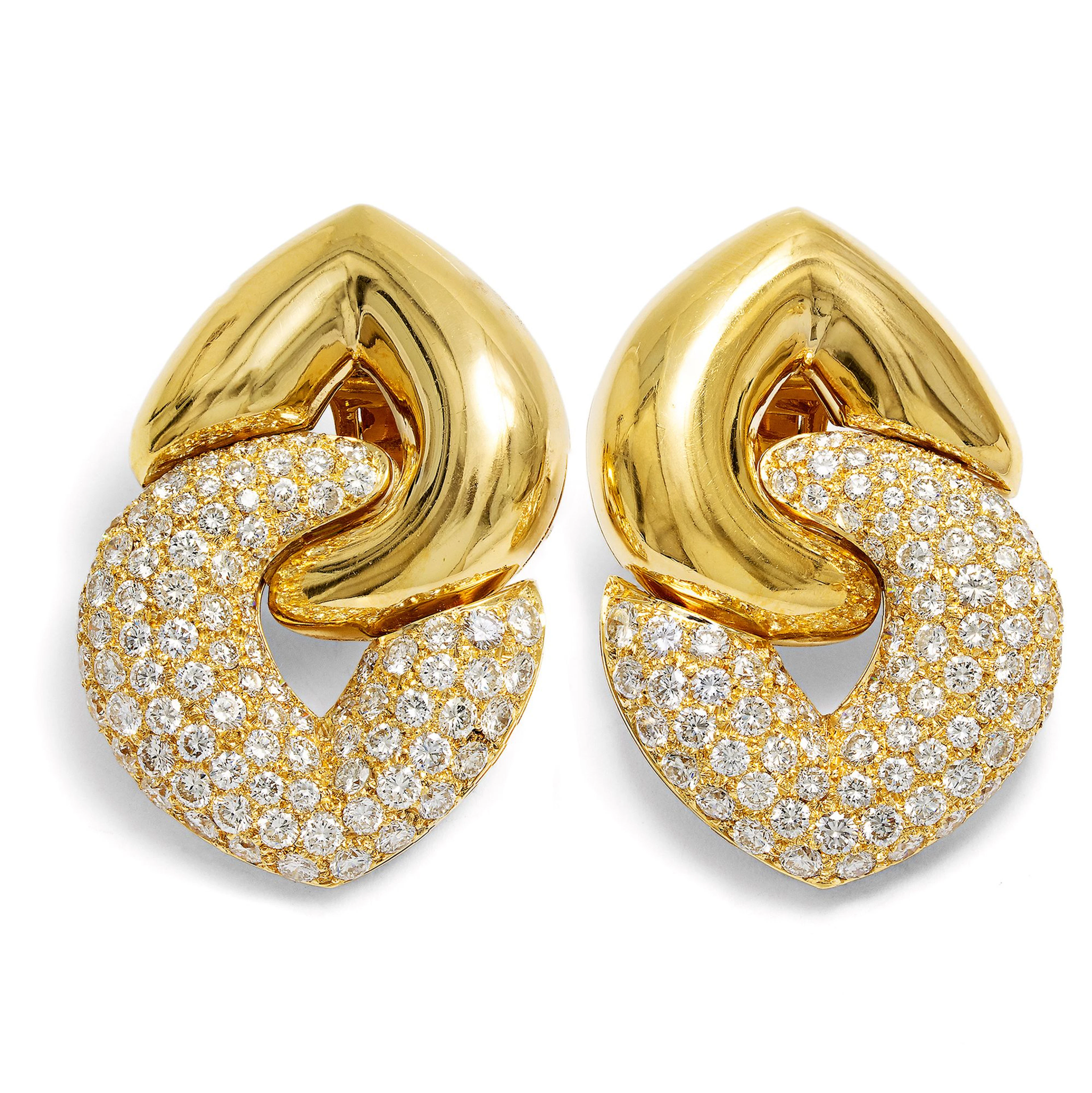 Stunning Vintage Yellow Gold Earclips with 5.75 ct Diamonds, Italy c. 1985