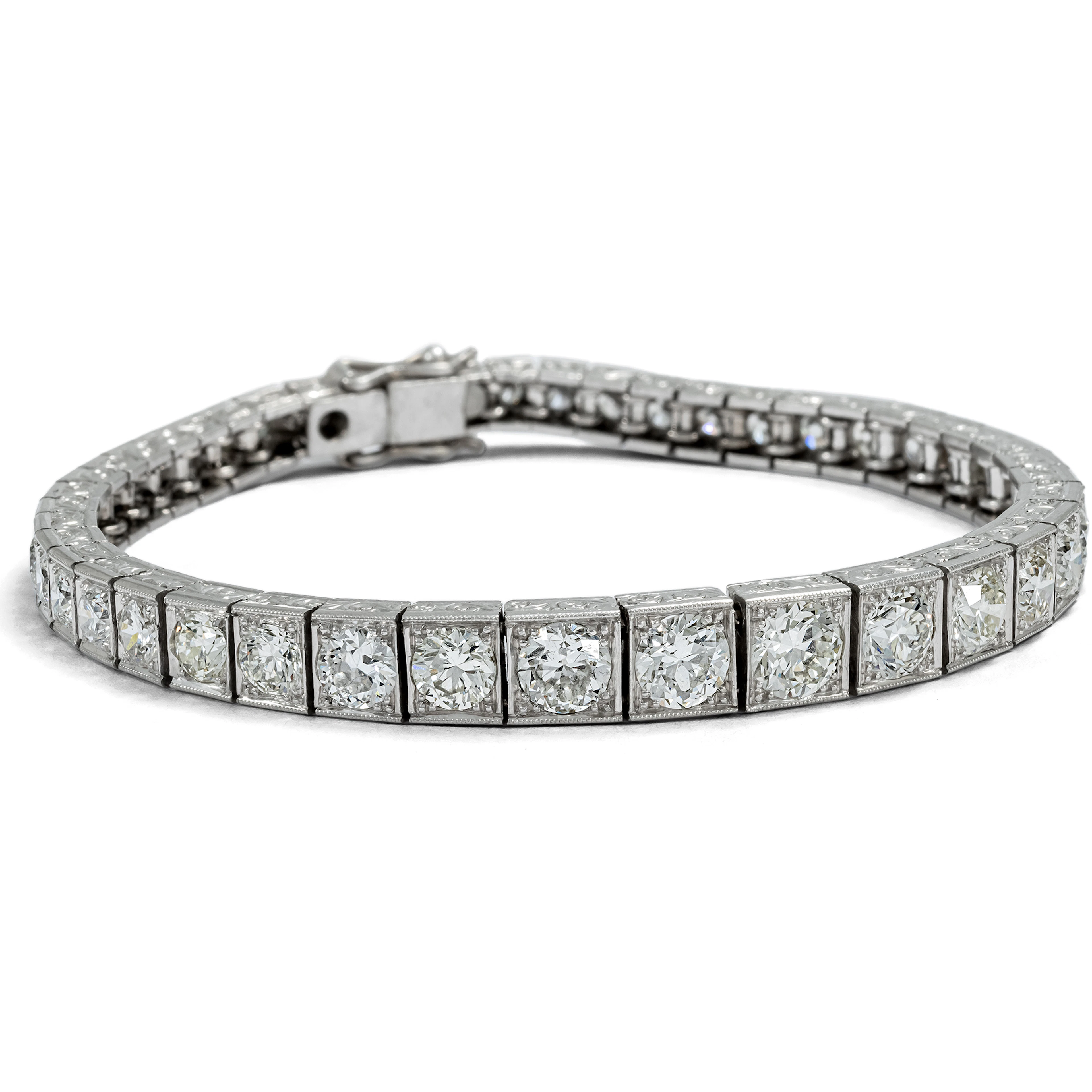Timeless 9.45 ct Diamond Déco Rivière Bracelet, Vienna, c. 1930