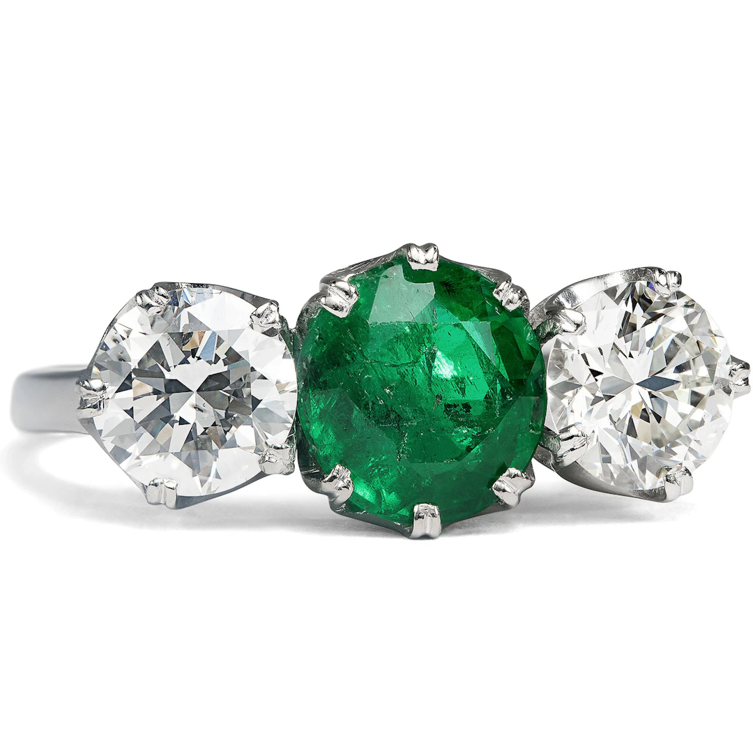 Fine Vintage Three-Stone Ring with Colombian Emerald and Diamonds