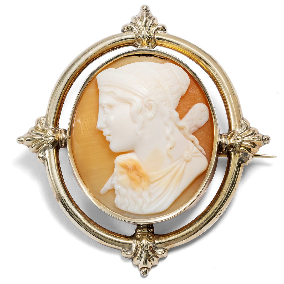 Rare Shell Cameo of Omphale Mounted as a Gold Brooch, c. 1840s