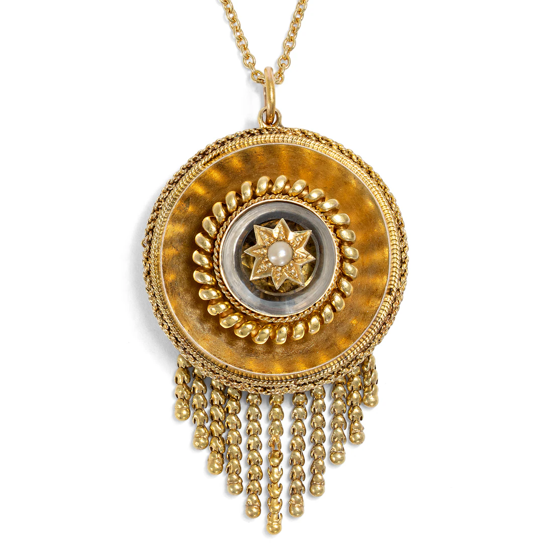 Victorian Gold Locket in the Archaeological Style, c. 1870
