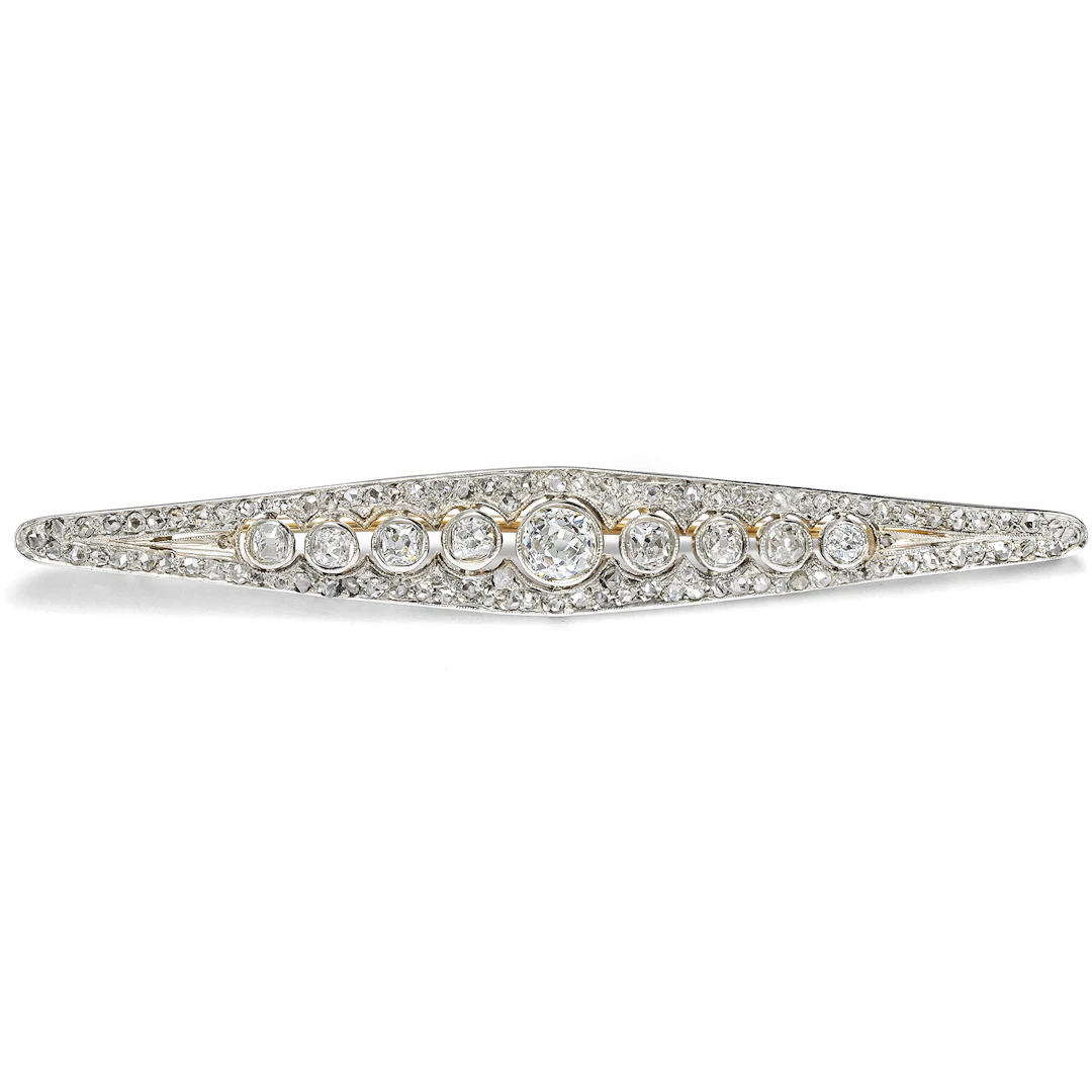 Elegant Art Deco Bar Brooch with Antique Diamonds, c. 1930
