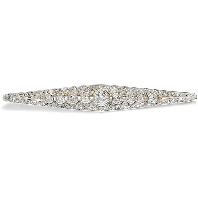 Elegant Art Deco Bar Brooch with Antique Diamonds, c. 1930