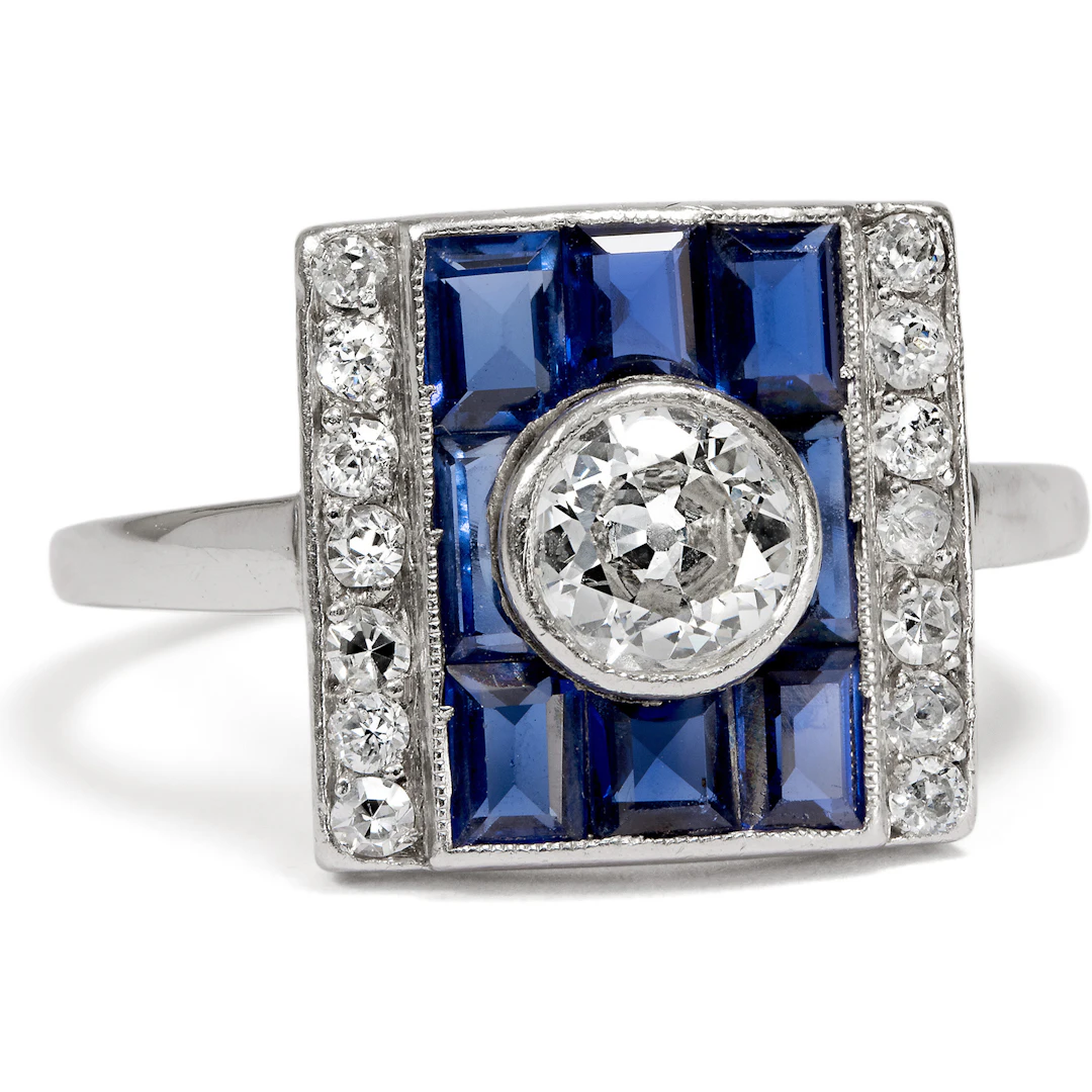 Elegant Déco Ring with Diamonds and Synthetic Sapphires, c. 1930
