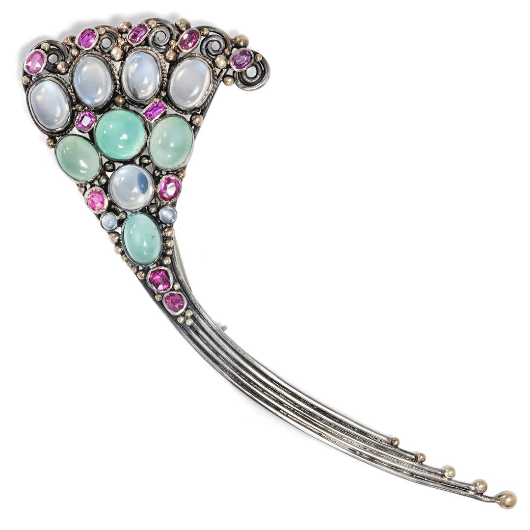 Precious Late "Arts-And-Crafts" Brooch with Rubies, Chrysoprase &