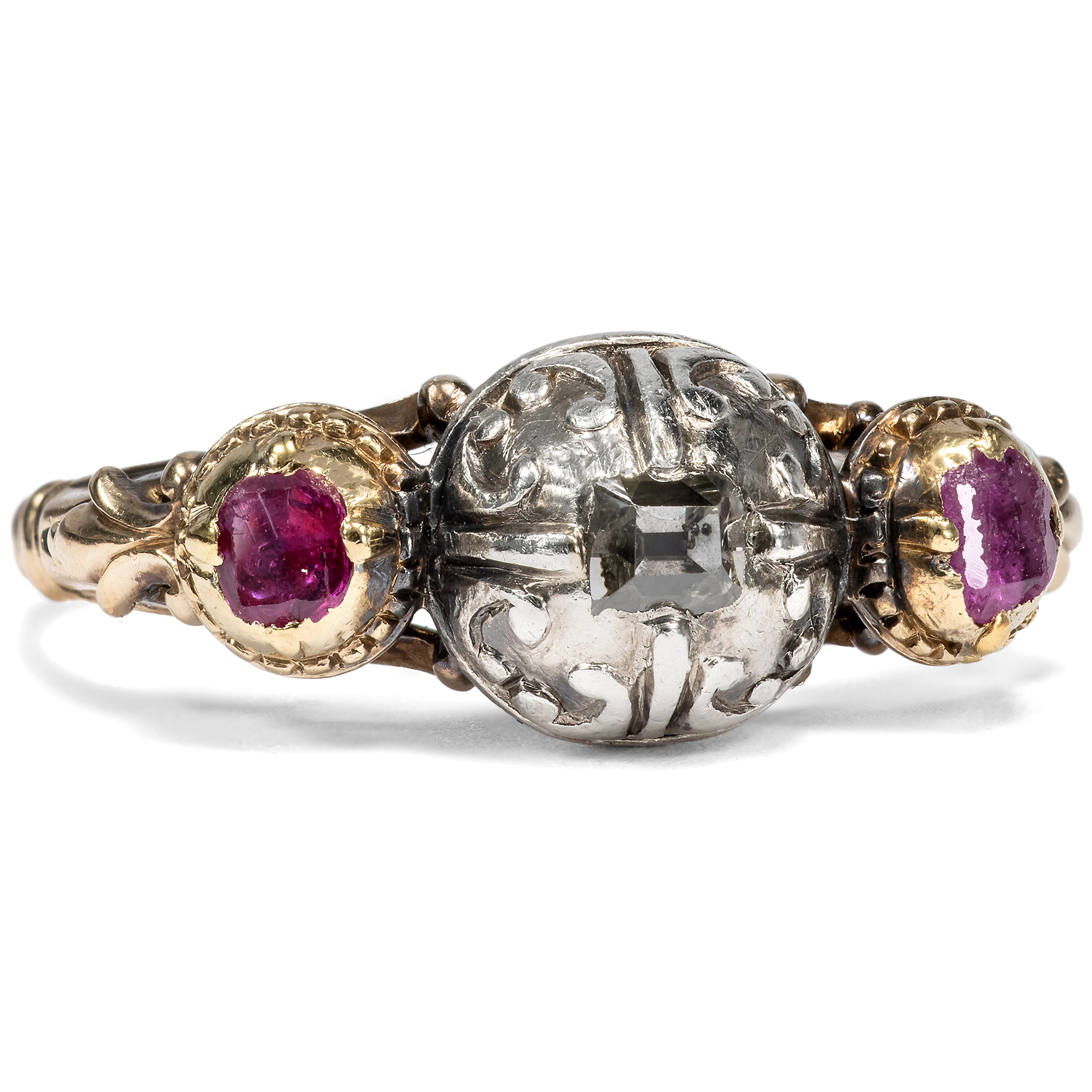 Antique Rococo Ring with Burmese Rubies and a Table-Cut Diamond, c. 1750