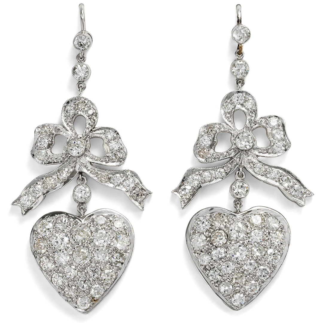 Victorian Vibes, Eighties Glam • Große Ohrringe aus Platin mit 7,50