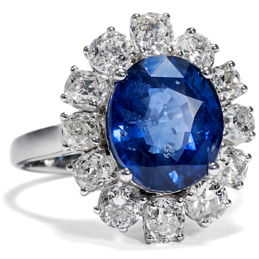 Large Vintage Ring With Sapphire & Diamonds in White Gold, Italy c. 1975