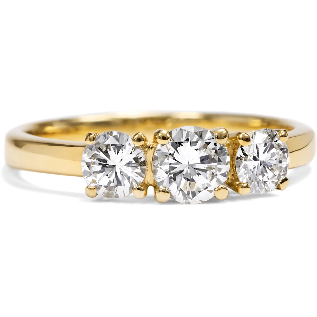 Sparkling “Trilogy” Ring with 0.81 ct Vintage Brilliant-Cut Diamonds