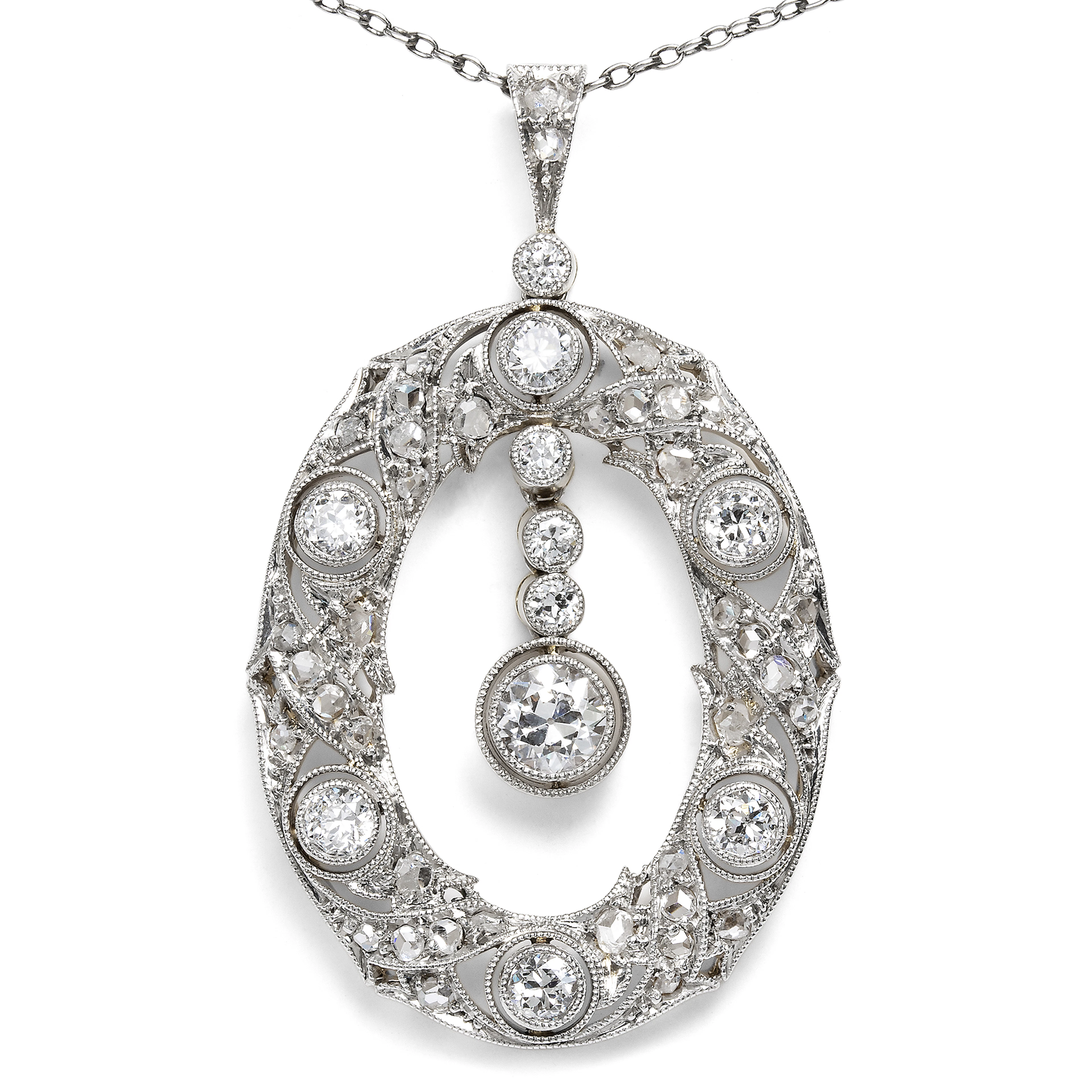 Elegant Belle Époque Pendant with Diamonds in Platinum, c. 1910