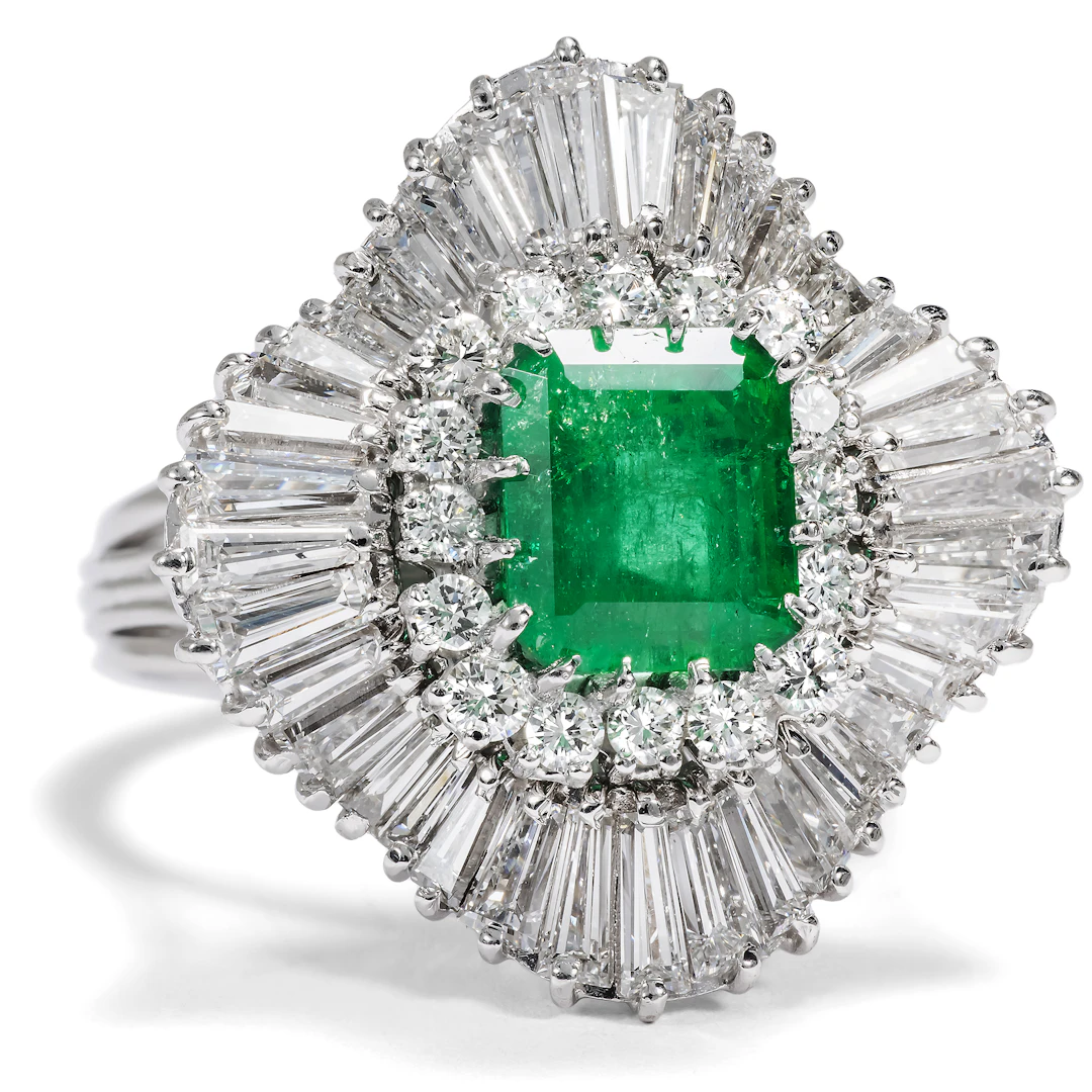 Vintage Ballerina Ring With Afghan Emerald & Diamonds, 1970s
