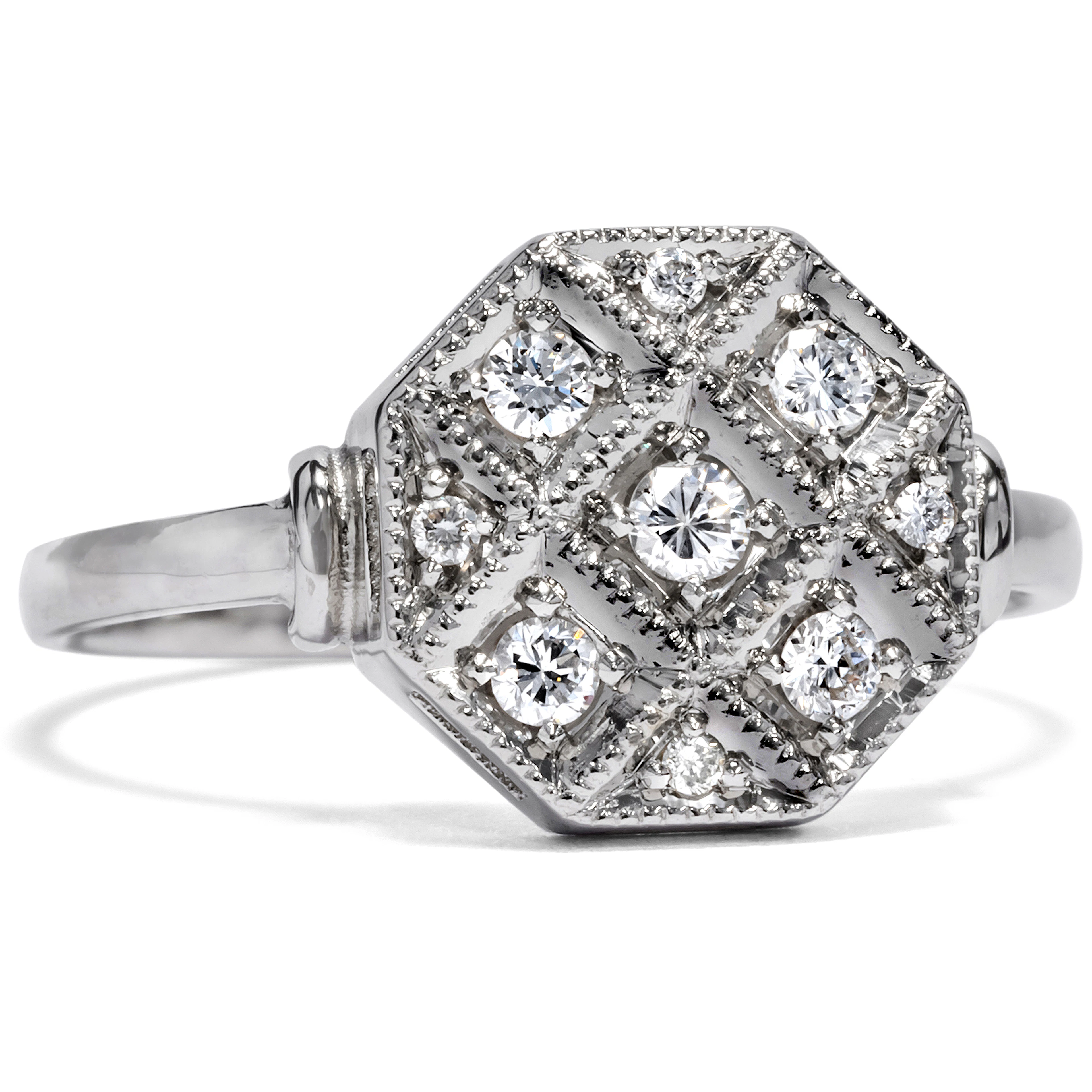 Unworn Sustainable Ring With Vintage Diamonds From Our Workshop