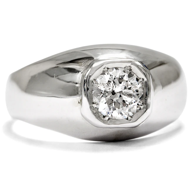 Antique unisex ring with 0.80 ct old-cut diamond in white gold, circa 1925