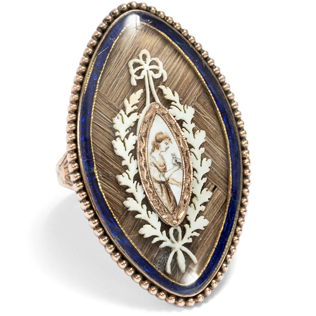 Sentimental Neo-Classical Ring with Miniature and Hair in Gold, c. 1790
